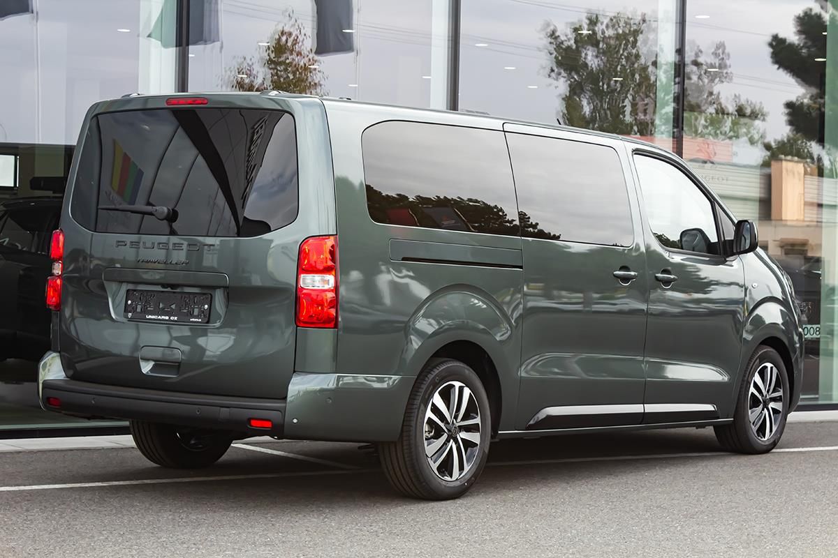 Peugeot Traveller, 2,2 Allure BlueHDi Long 180 S& - fotka 6