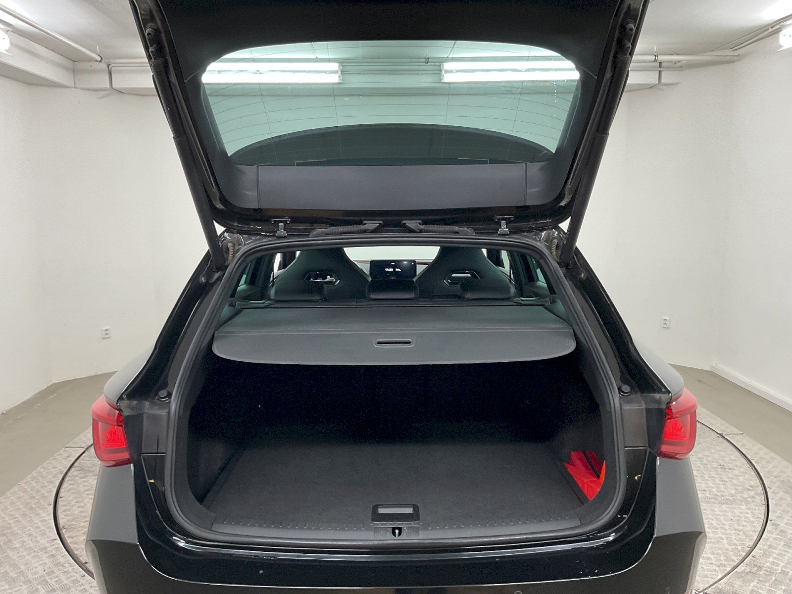 Cupra Leon, SP 4X4 2.0 TDI 110kW DSG - fotka 6