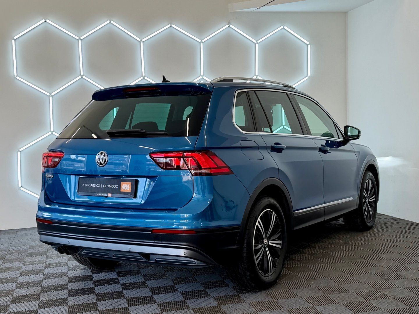 Volkswagen Tiguan, 1.4TSi, 110kW, 1.MAJ.SERV.KNIH - fotka 6