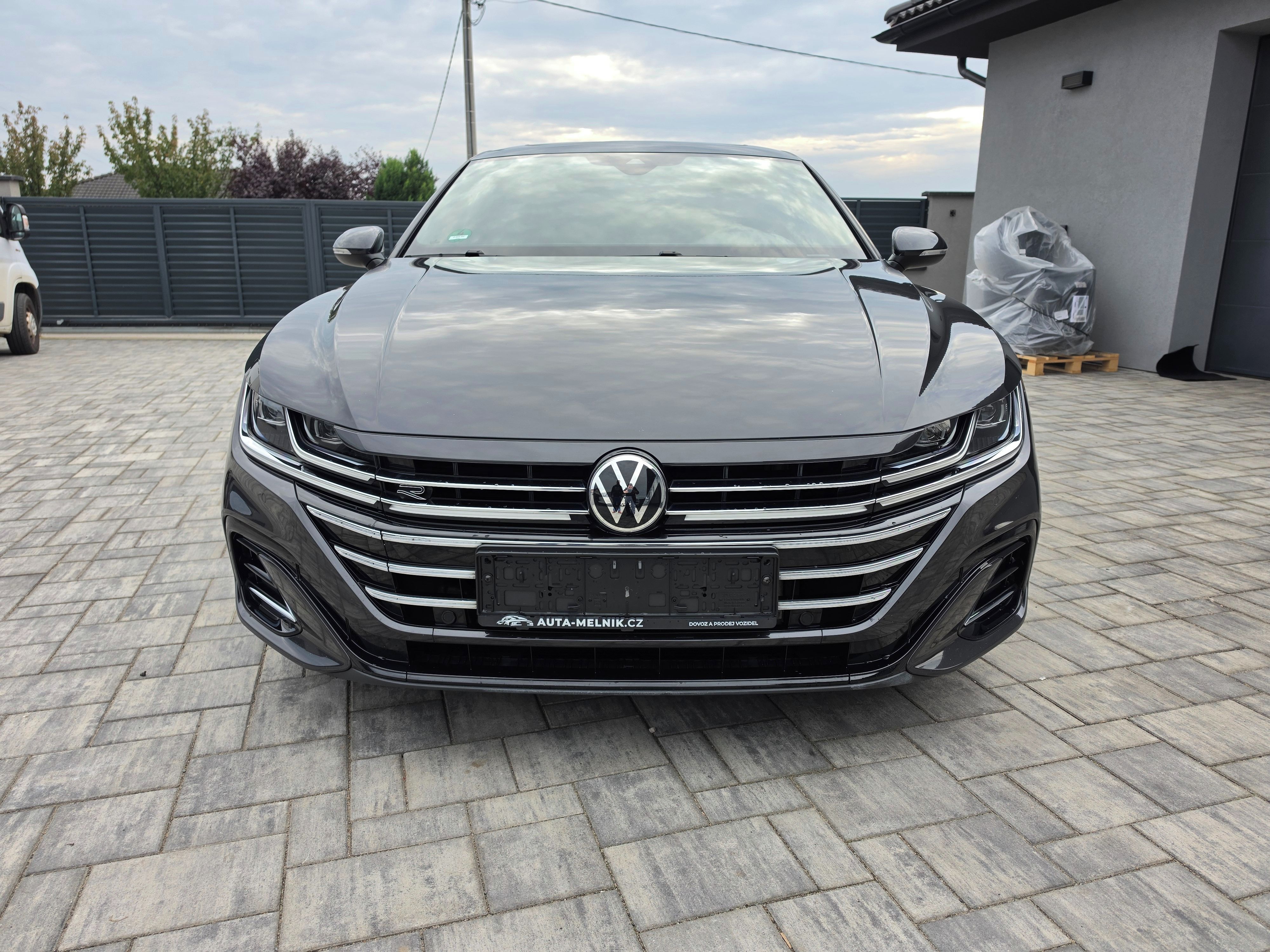 Volkswagen Arteon Shooting Brake, 2.0 TSI 140KW R-LINE 22 ZÁRUKA - fotka 2