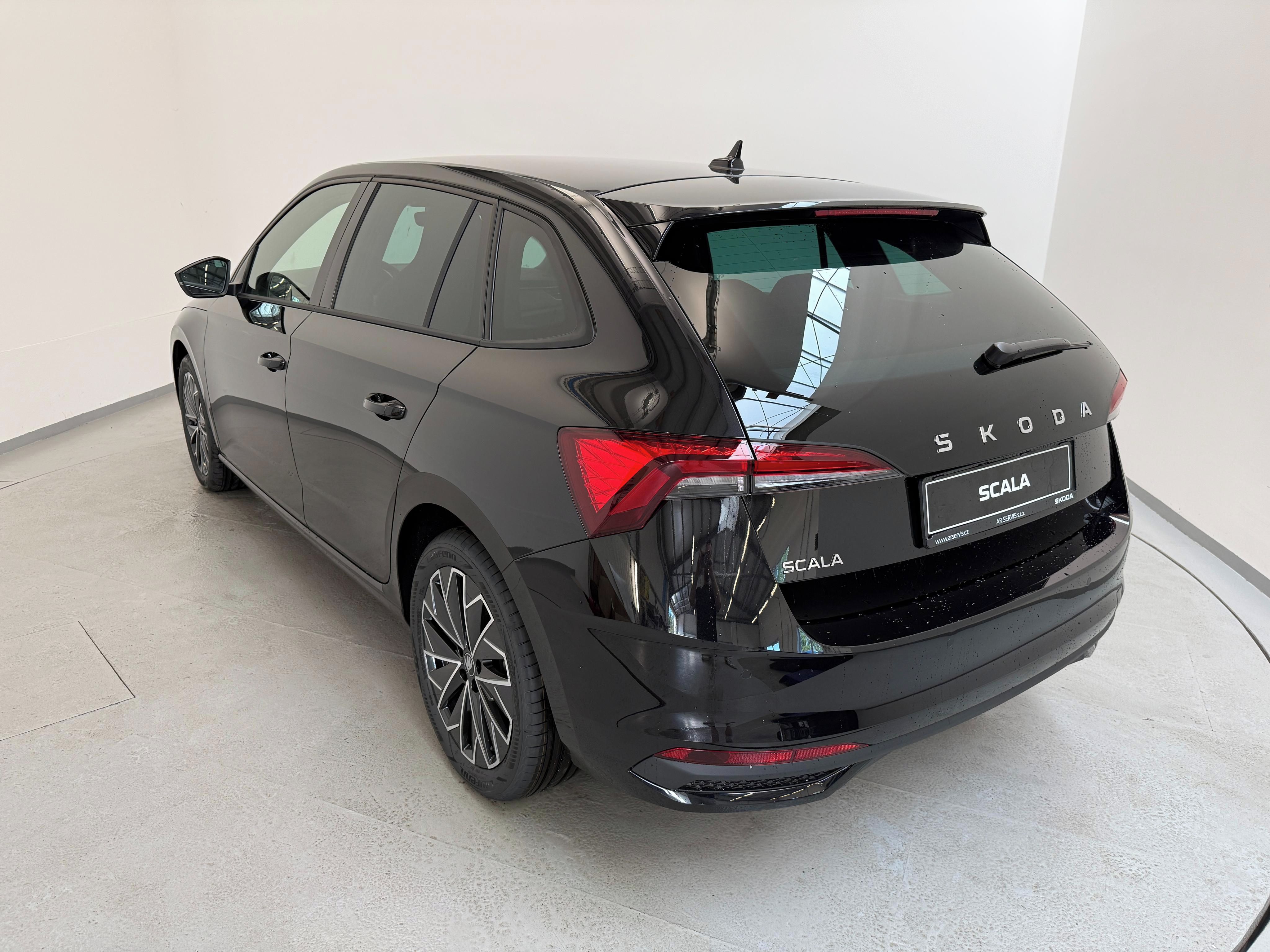 Škoda Scala, Dynamic 1,0 TSI 85 kW 7DSG - fotka 3