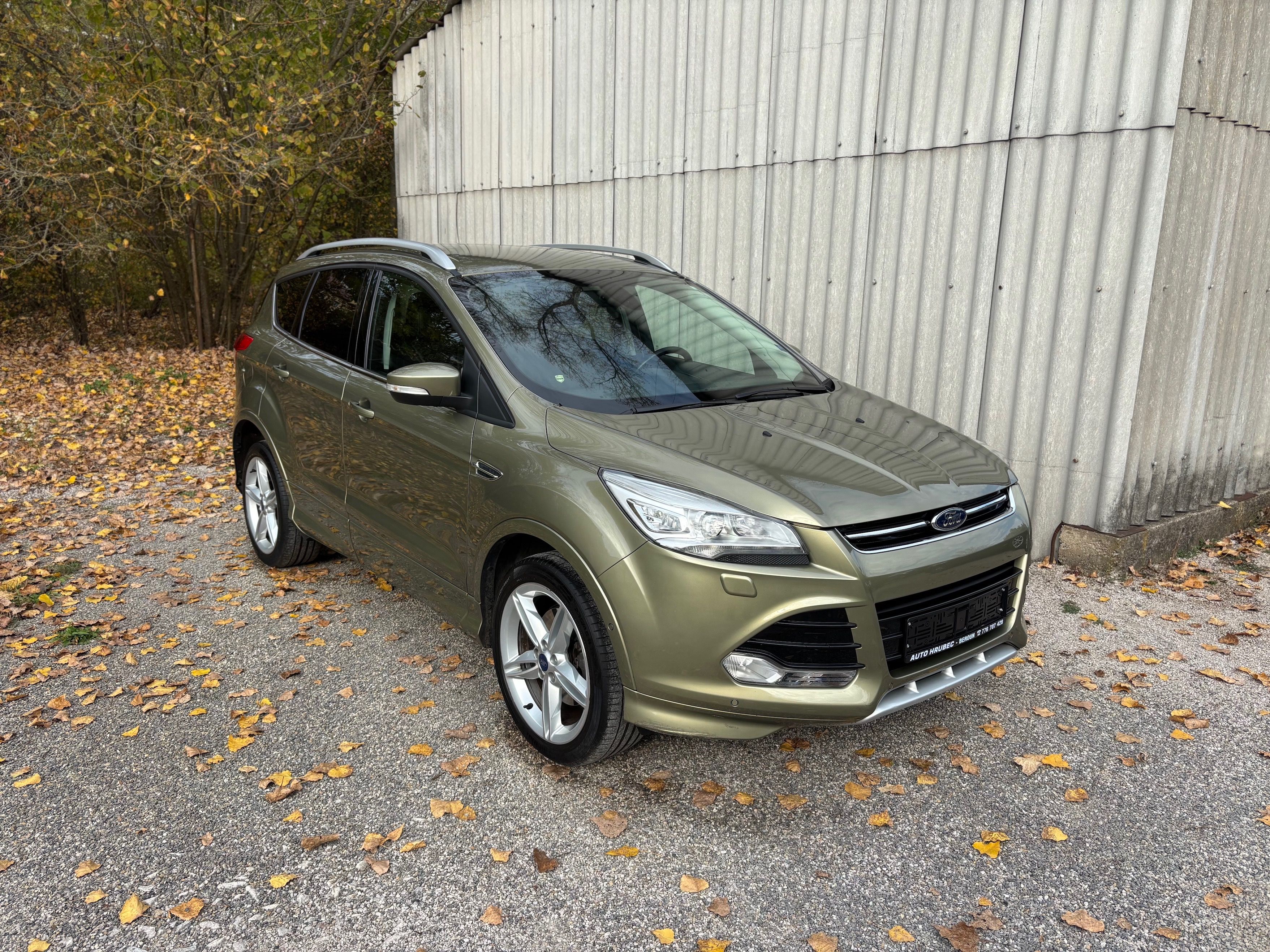 Ford Kuga, 1.5 EB 134 kW 4x4 PLNÝ SERVIS! - fotka 3