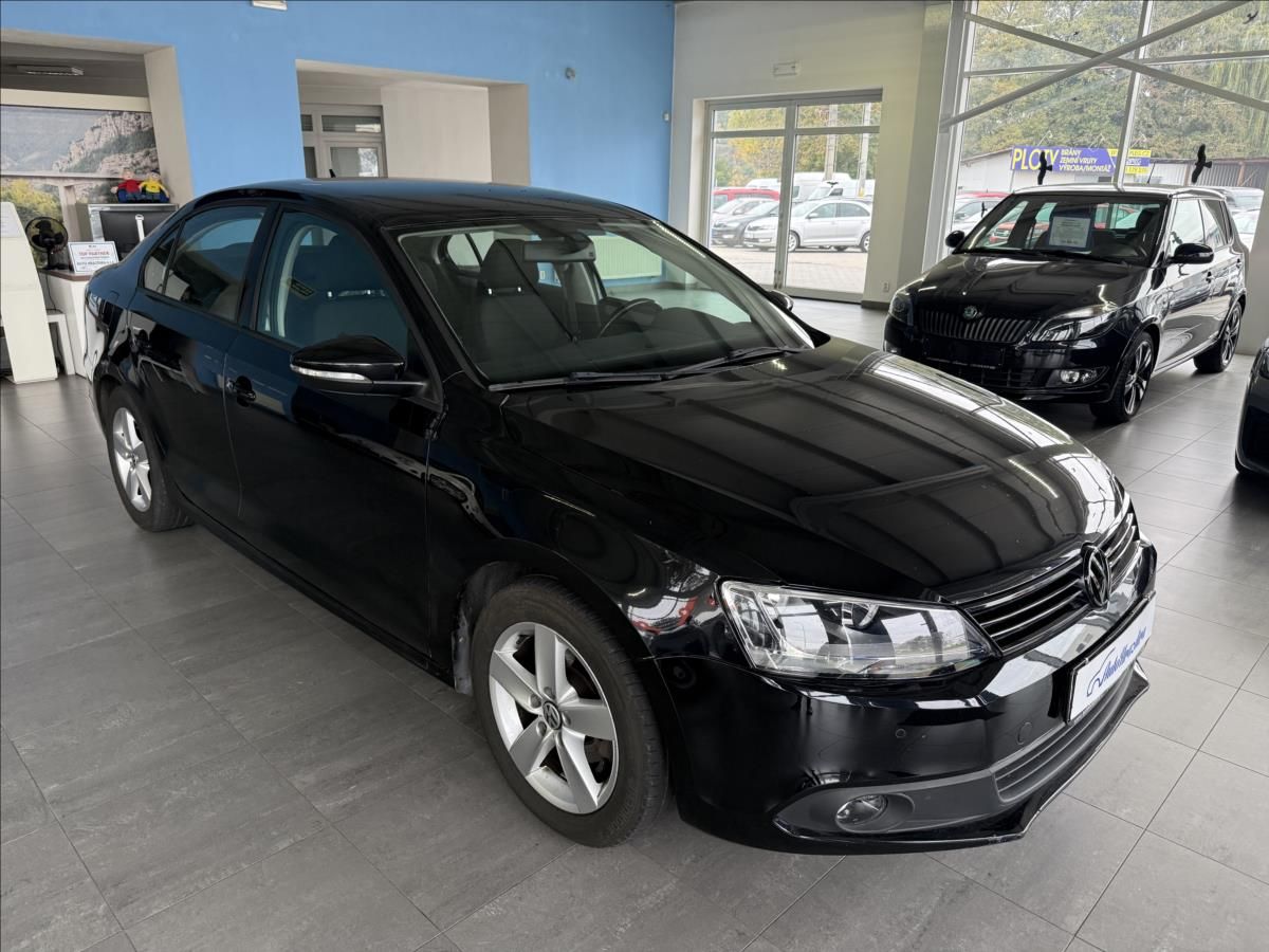 Volkswagen Jetta, 1,2 1.MAJITEL, 77KW, SERVISK