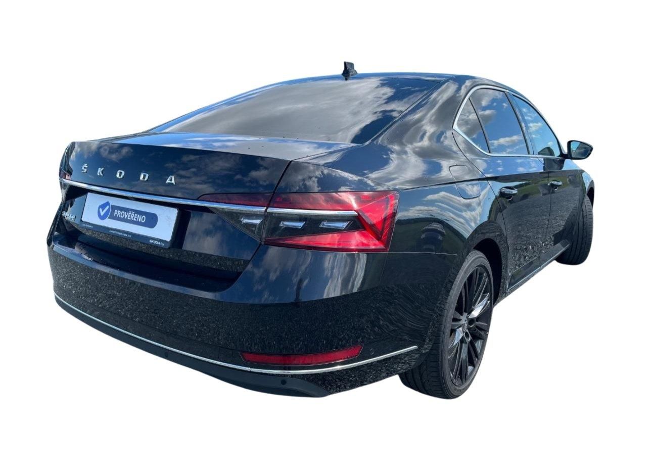 Škoda Superb - fotka 2