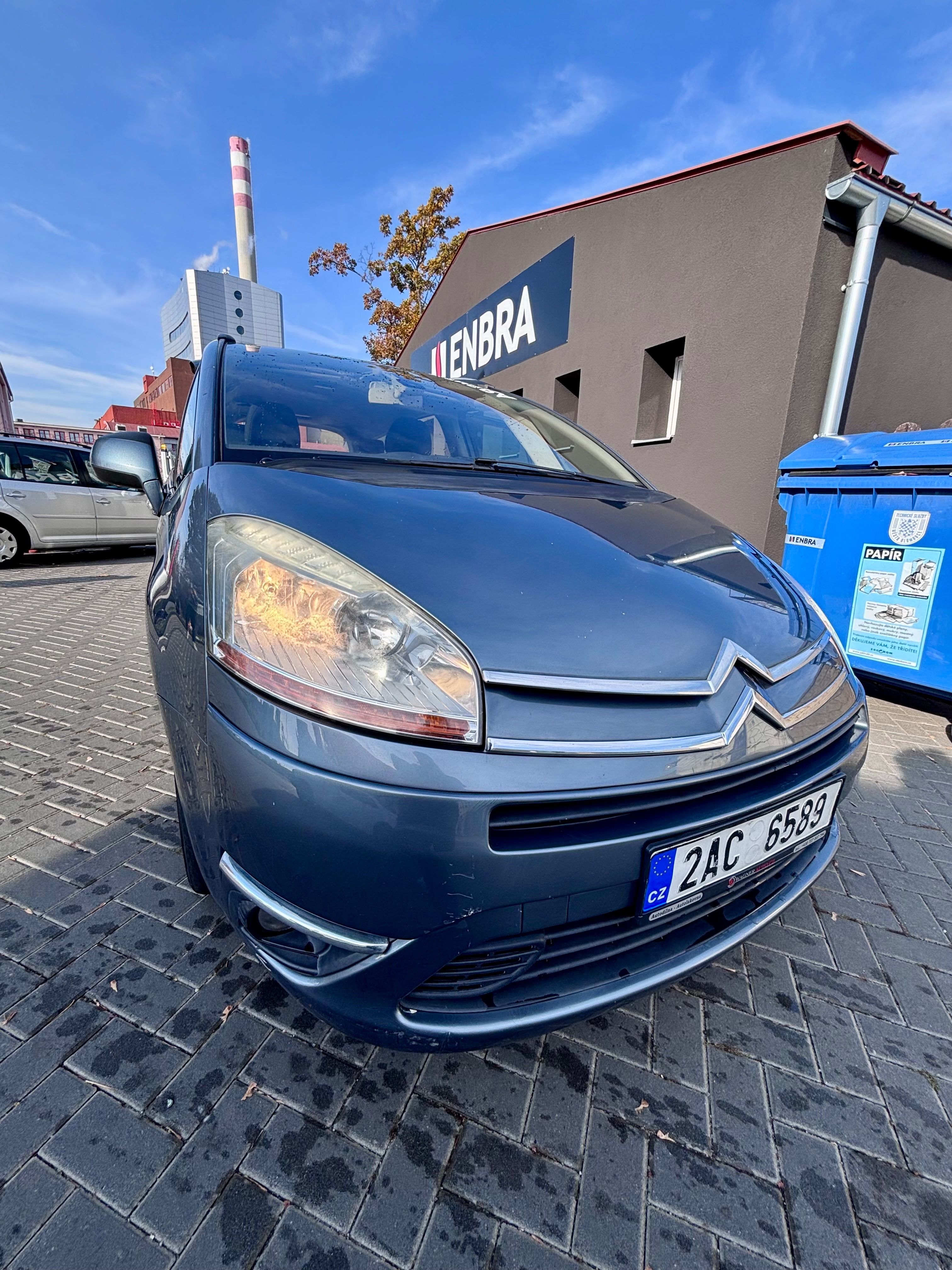 Citroën Grand C4 Picasso, C4 PICASSO 1.6HDI 16V AUTOMAT - fotka 3