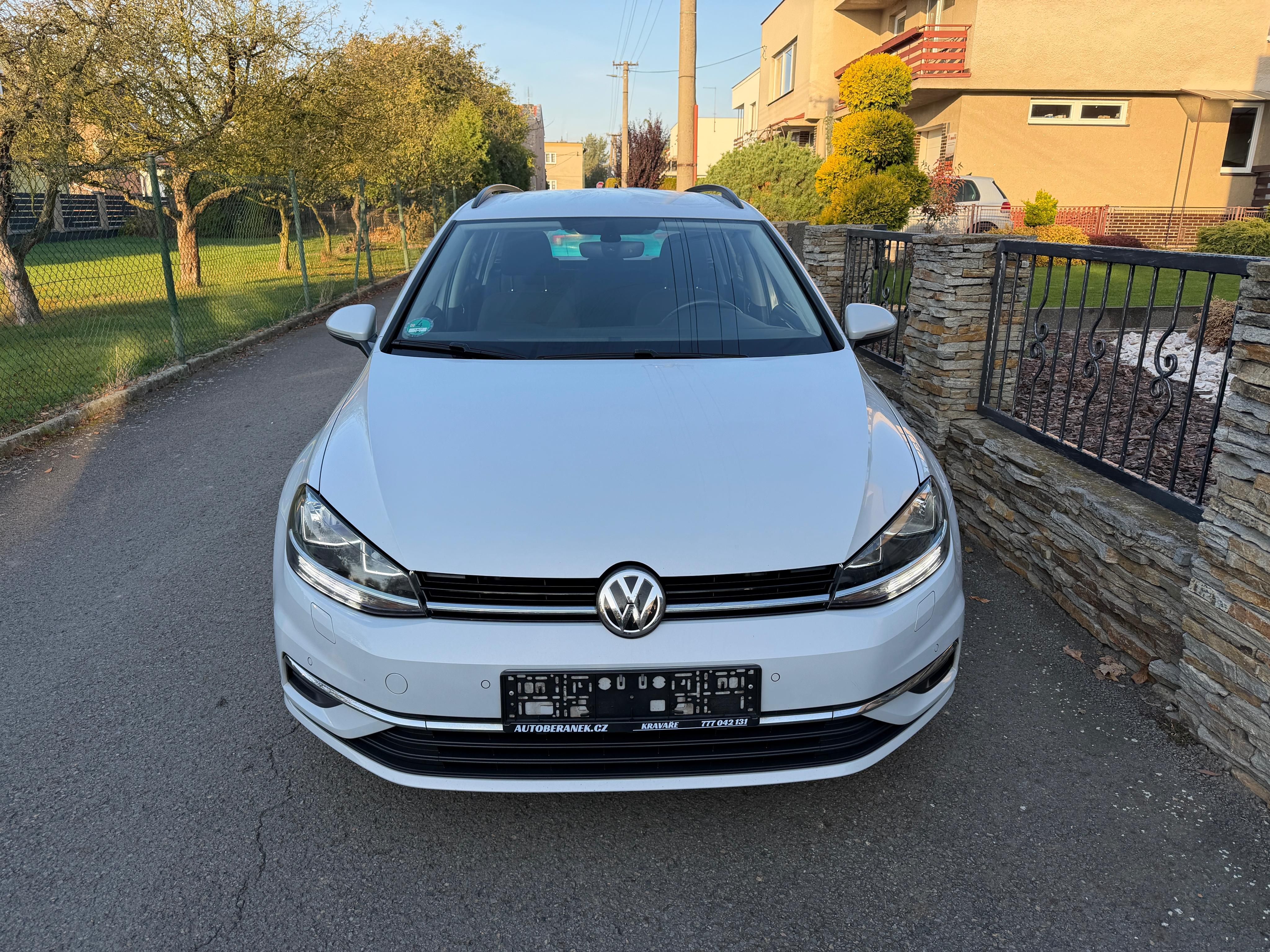 Volkswagen Golf, 1.0 TSI 81KW COMFORTLINE - fotka 6