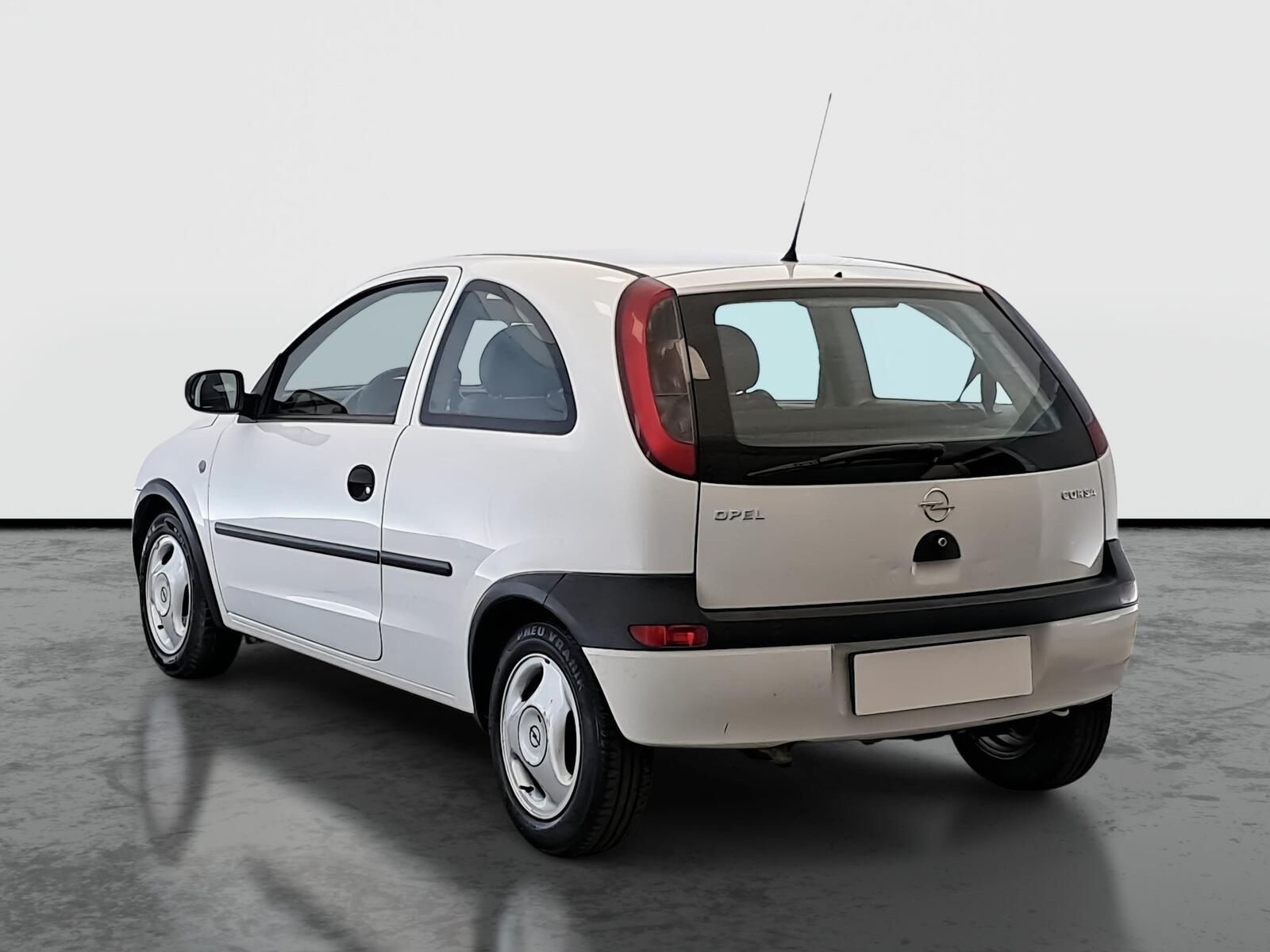 Opel Corsa, 1.0, po STK, oblíbený vůz - fotka 4