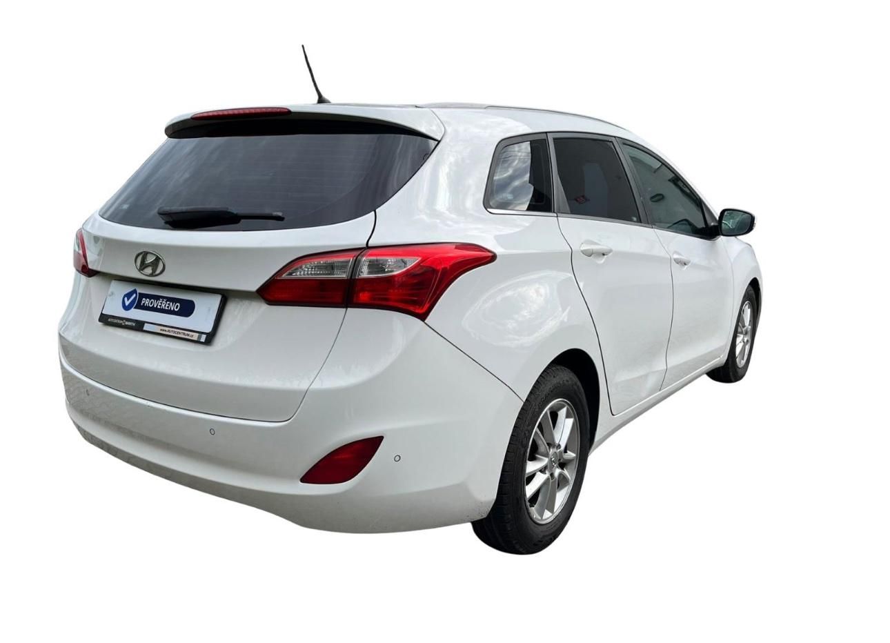 Hyundai i30 - fotka 5