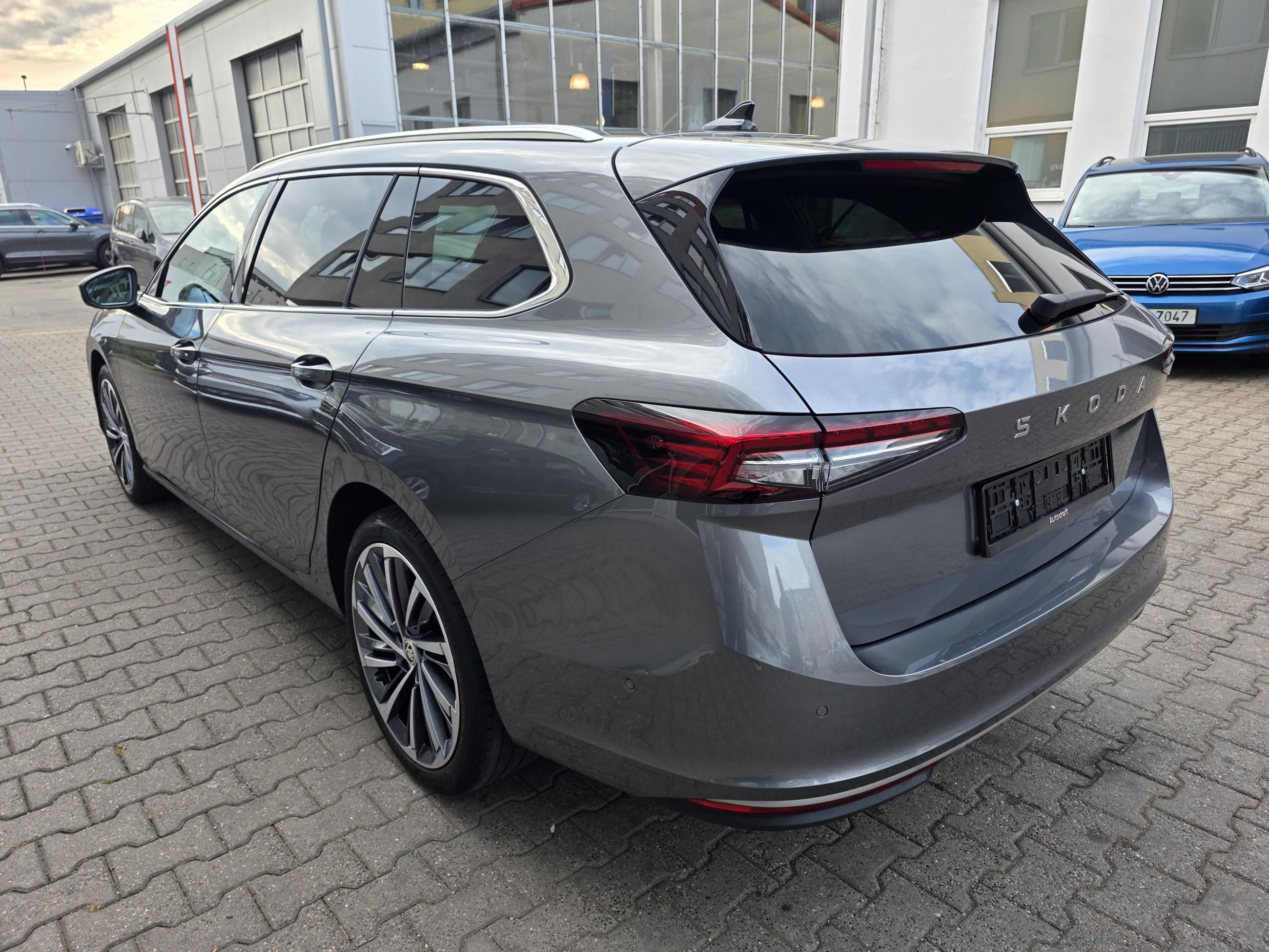 Škoda Superb, 2.0 TSI 4x4 L&K / ČR / Tažné - fotka 4