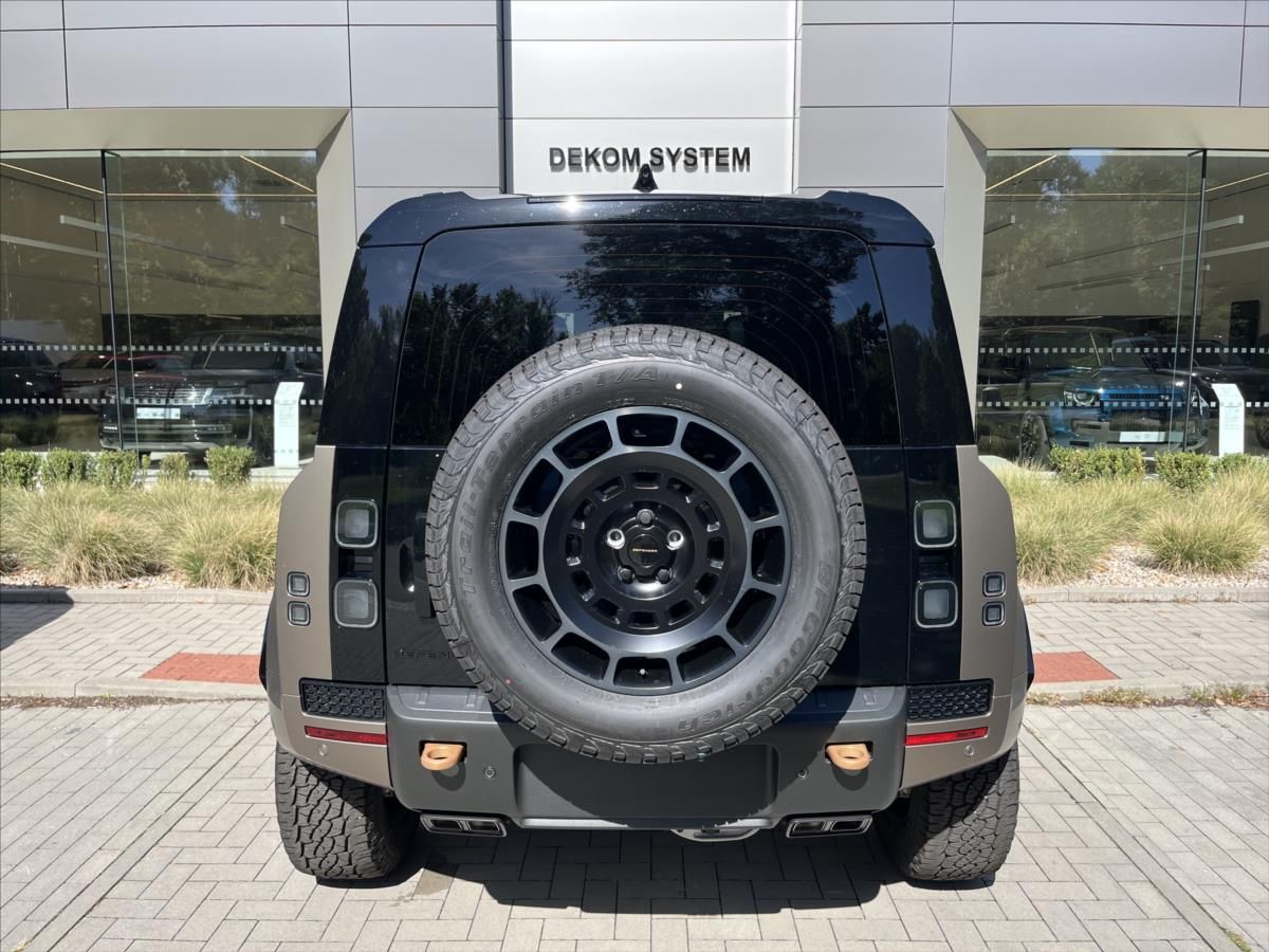 Land Rover Defender, 4,4 110 OCTA P635 V8 AWD - fotka 5