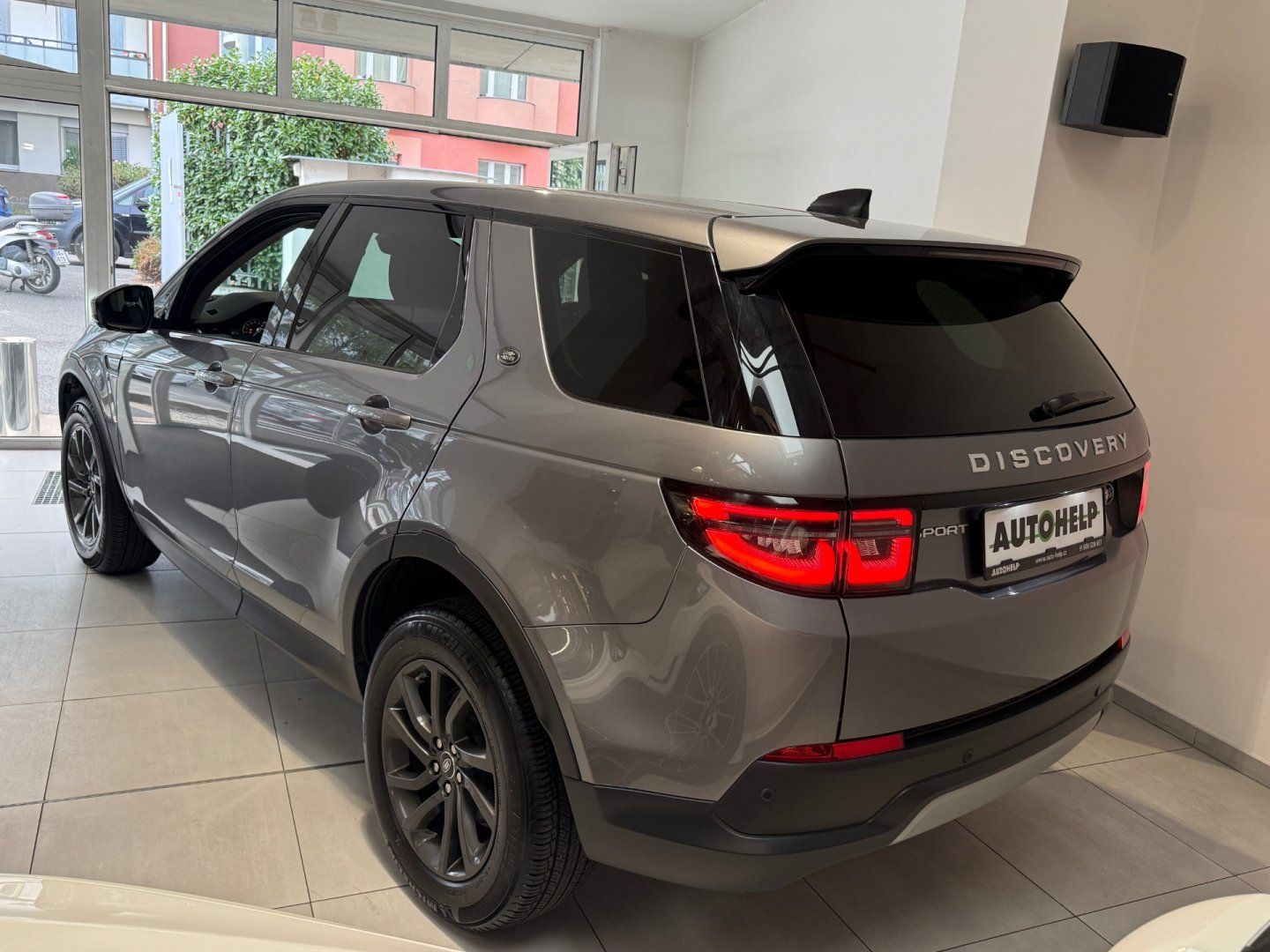 Land Rover Discovery Sport, S D165 9AT AWD - fotka 6