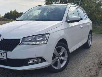 Škoda Fabia, 1.0Tsi 70kw,Ambi+,ČR,AC+PDC,1M