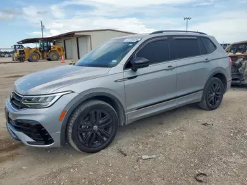 Volkswagen Tiguan, Auto na cestě