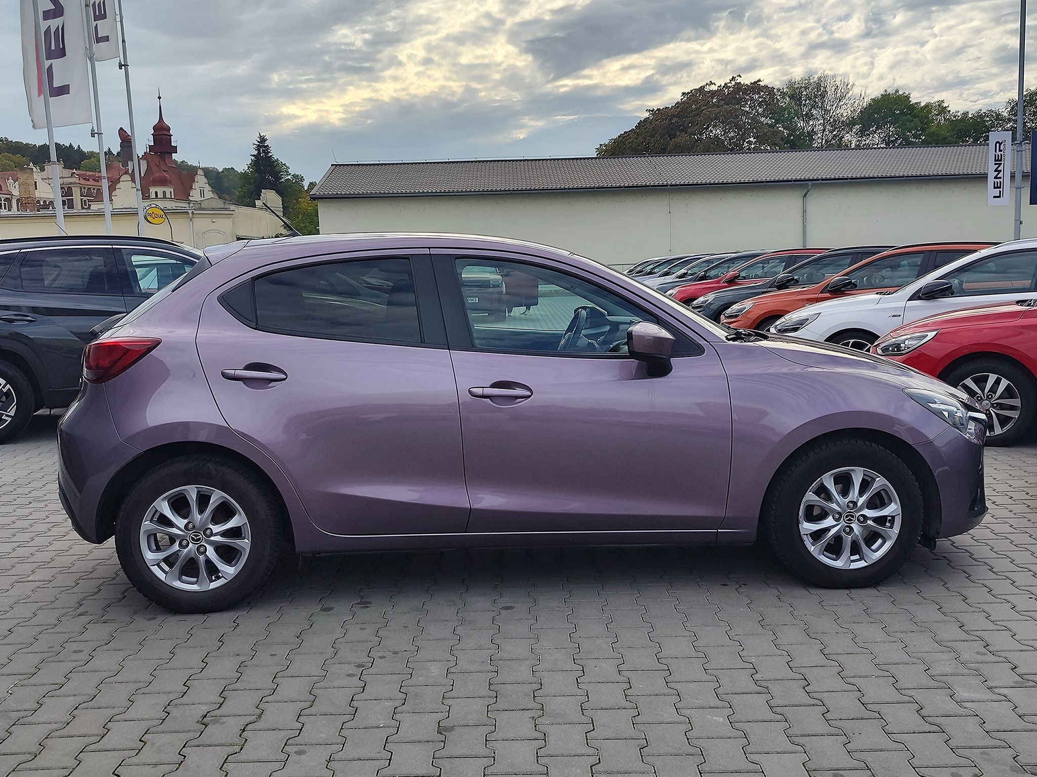 Mazda 2, 1.5 Skyactiv/55kW - fotka 4