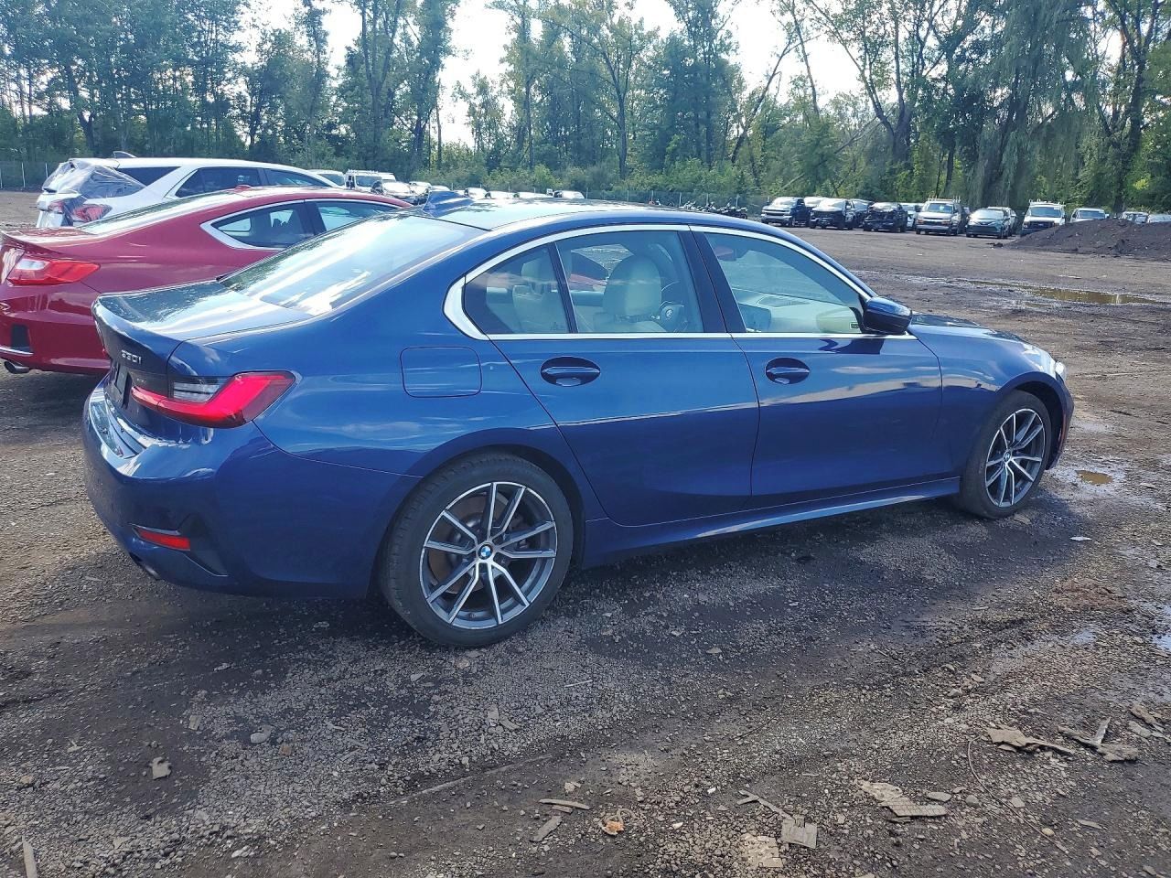 BMW Řada 3, Auto na cestě - fotka 3