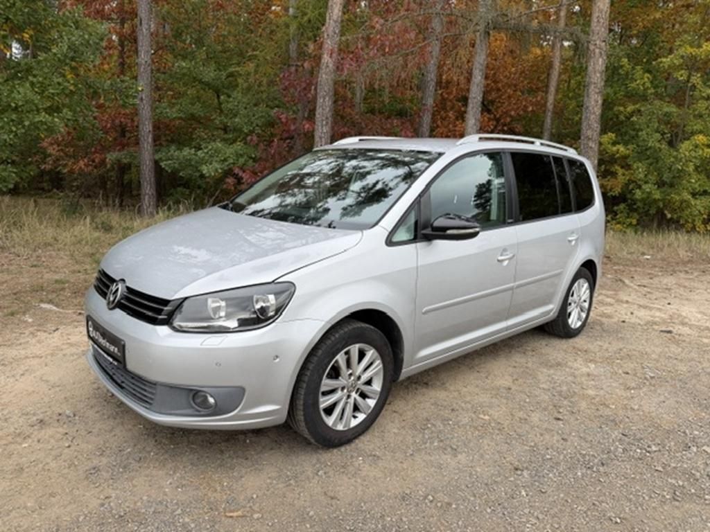 Volkswagen Touran, 1,6 TDi BLUEMOTION STYLE - fotka 3