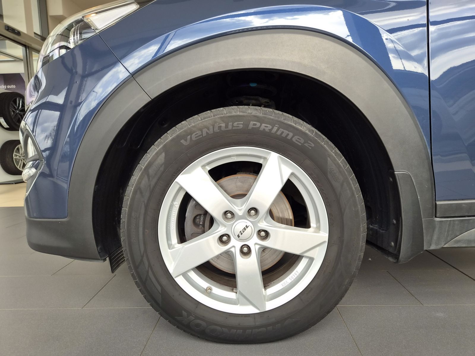 Hyundai Tucson, 1.7 Trikolor Go! - fotka 5