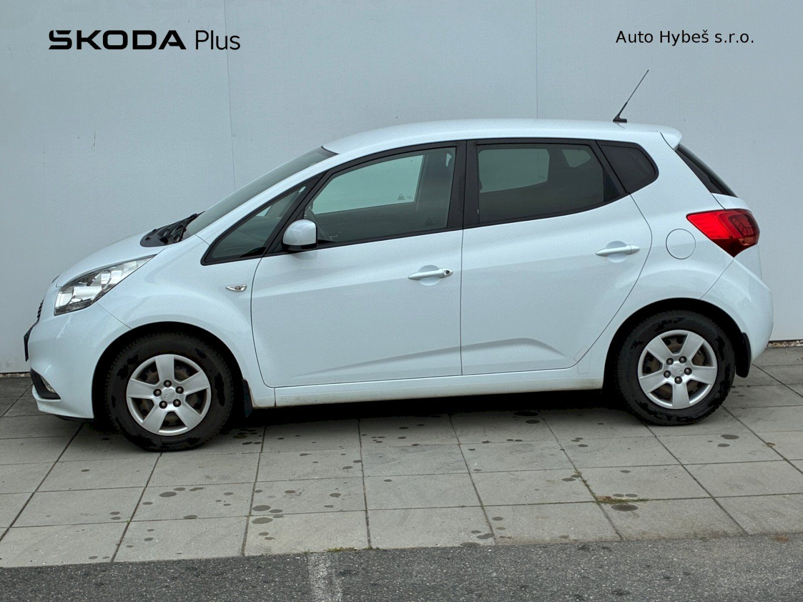 Kia Venga, 1,4 CVVT / 66 kW Exclusive - fotka 3