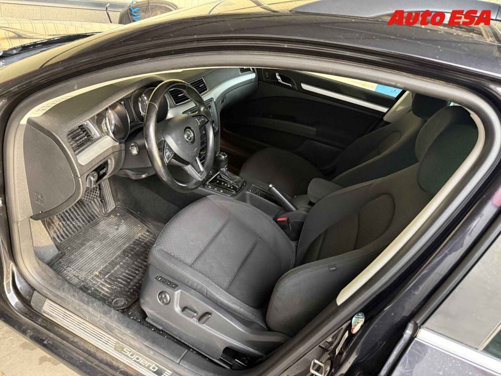 Škoda Superb, 2.0 TDi - fotka 3