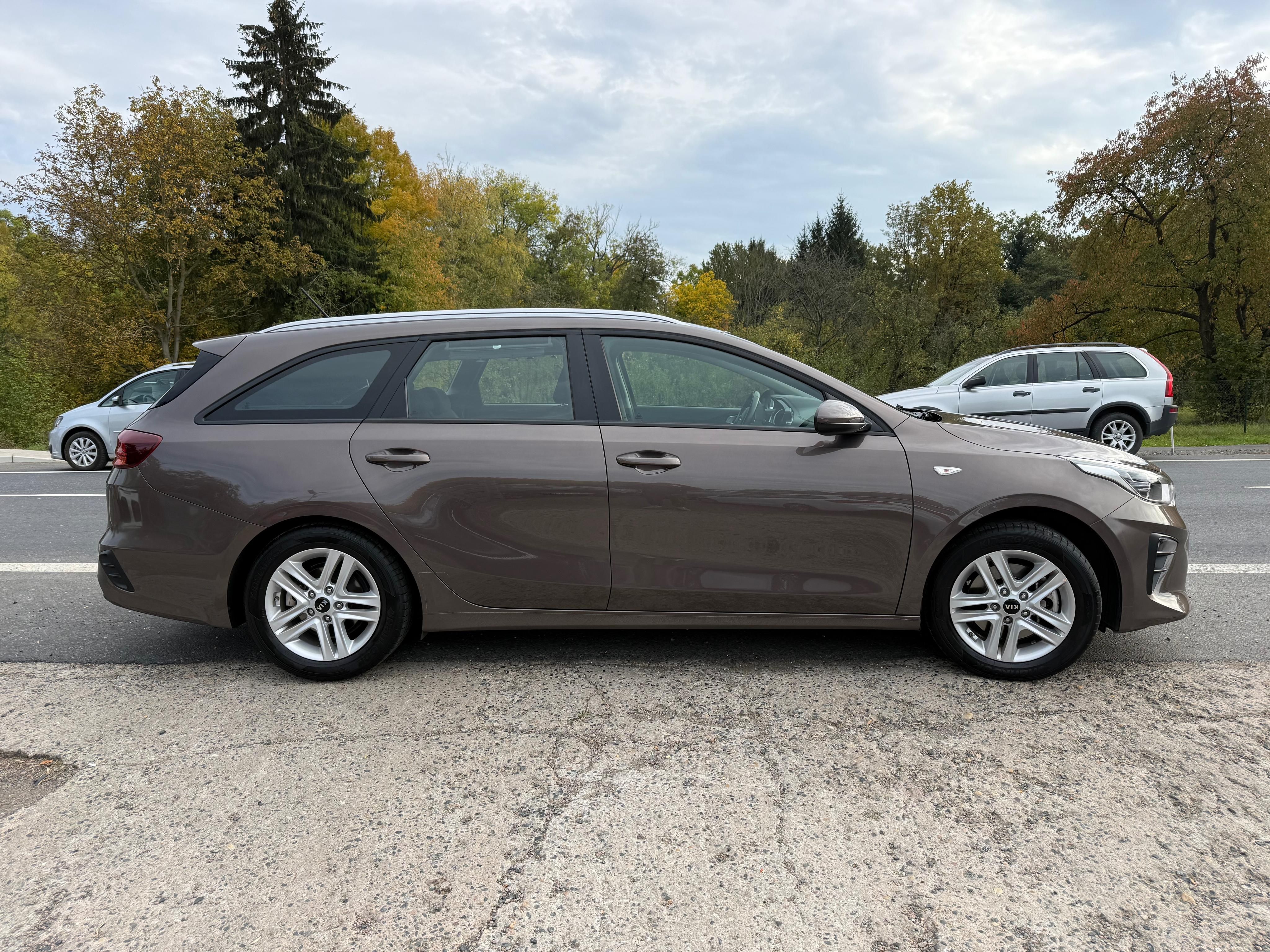 Kia Cee´d, 1.4CVVT ČR tažné - fotka 3