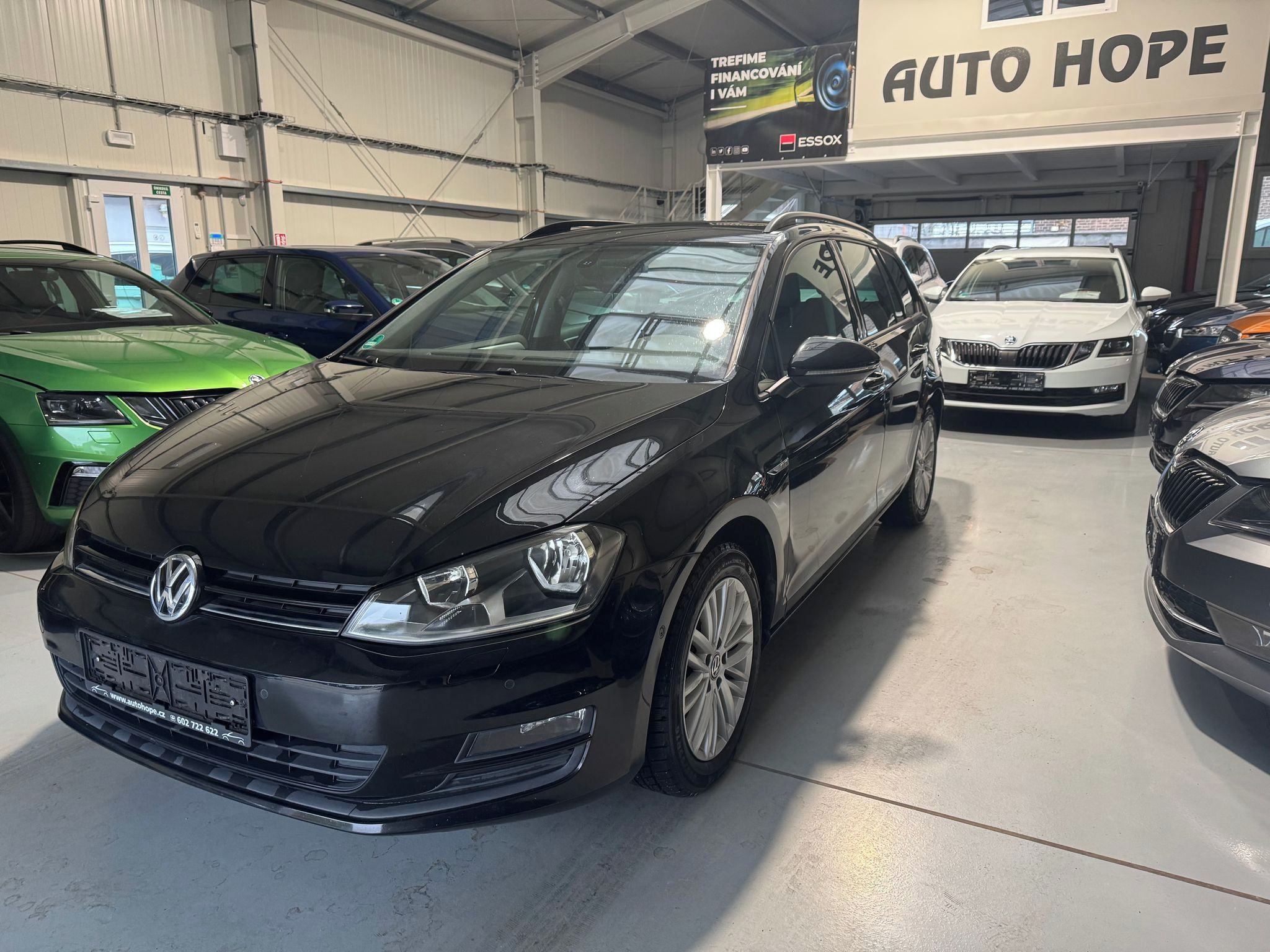 Volkswagen Golf, Variant 1,6 TDi Cup - fotka 3