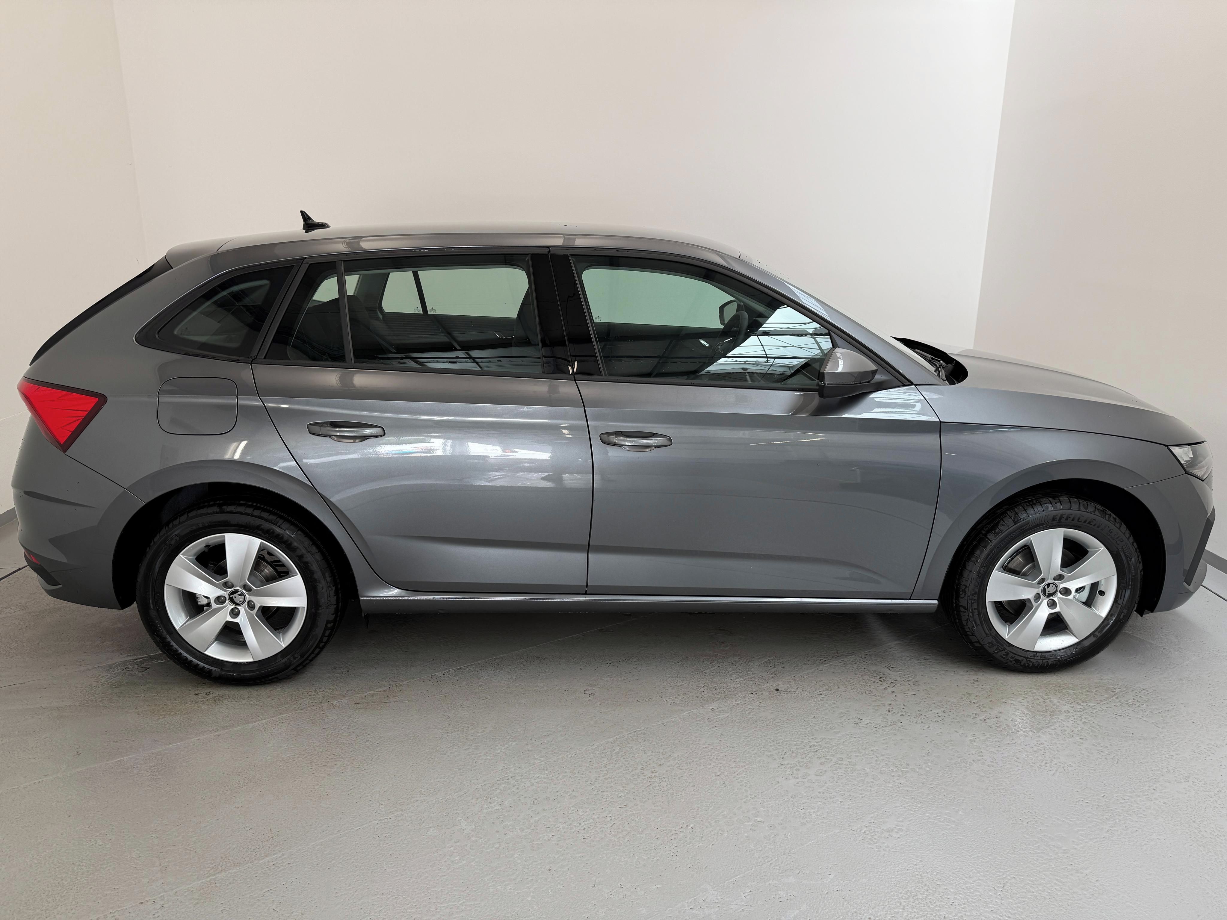 Škoda Scala, Classic 1,0 TSI 85 kW 6 MAN - fotka 6
