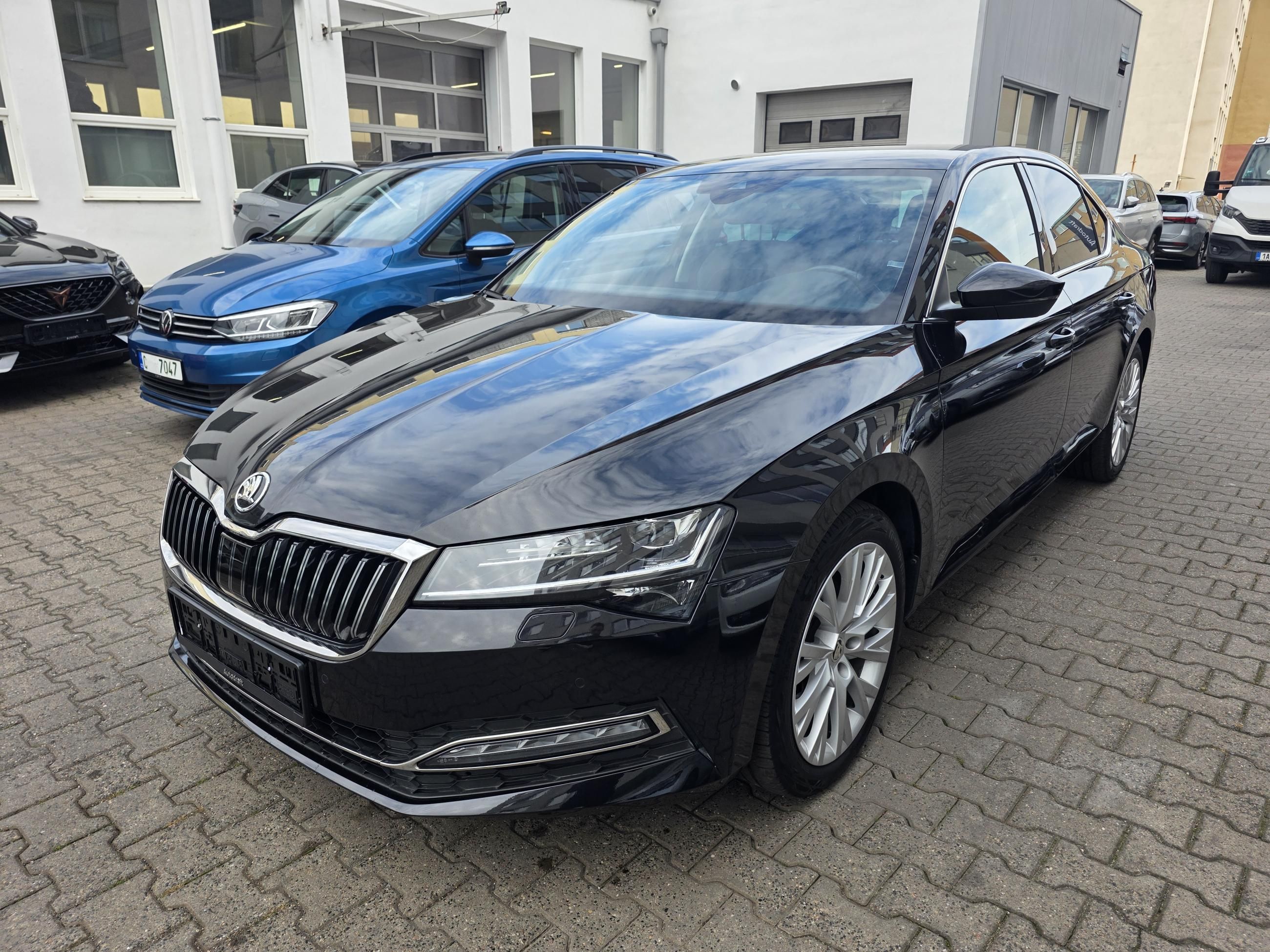 Škoda Superb, TDI 147kW 4x4 DSG Webasto - fotka 2