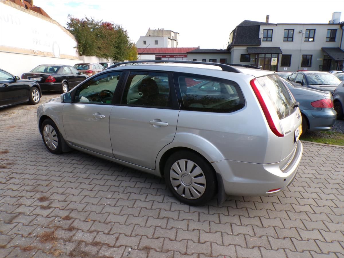 Ford Focus, 1,6 TDCi  KLIMATIZACE - fotka 6