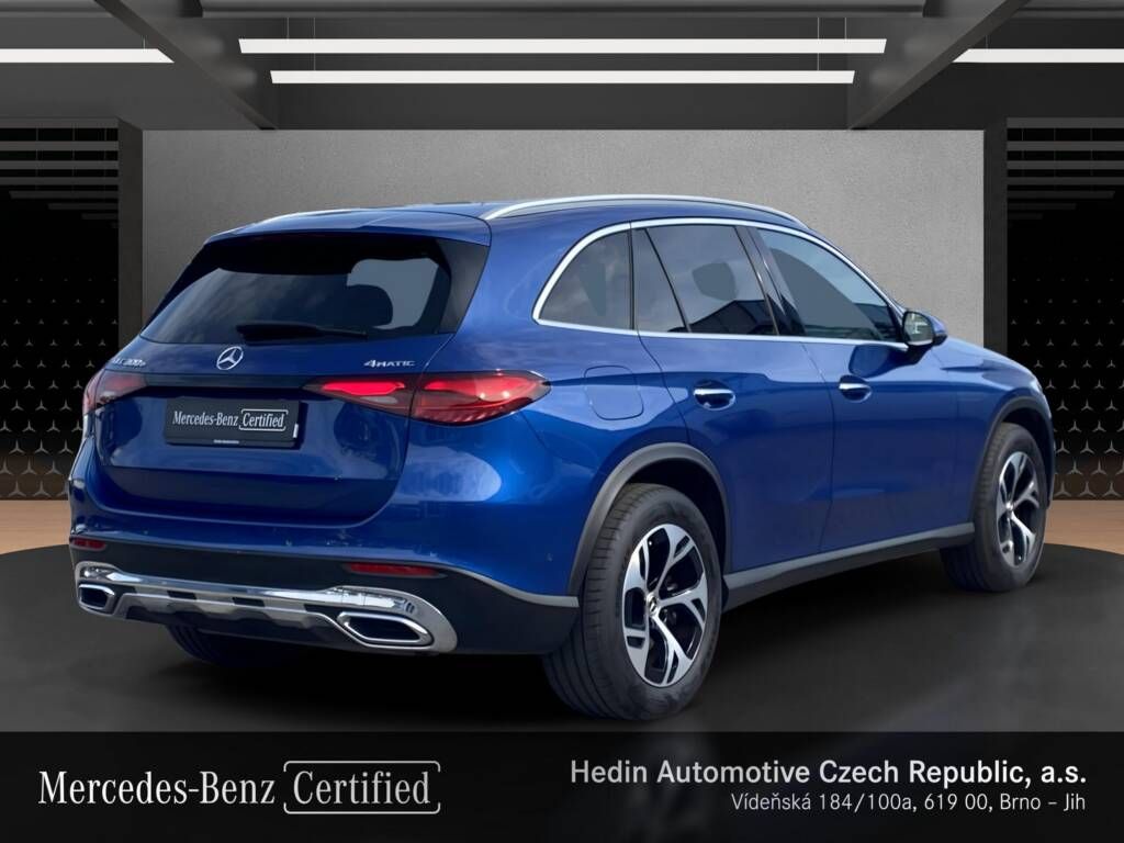 Mercedes-Benz GLC, 300 e 4MATIC - fotka 5
