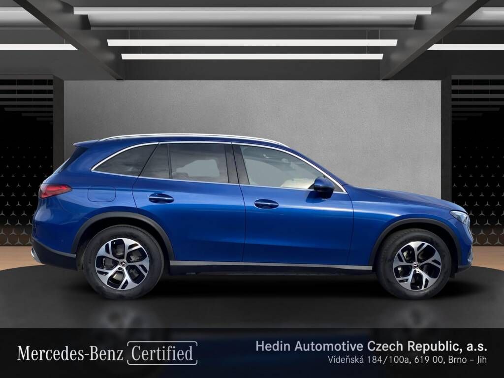 Mercedes-Benz GLC, 300 e 4MATIC - fotka 6