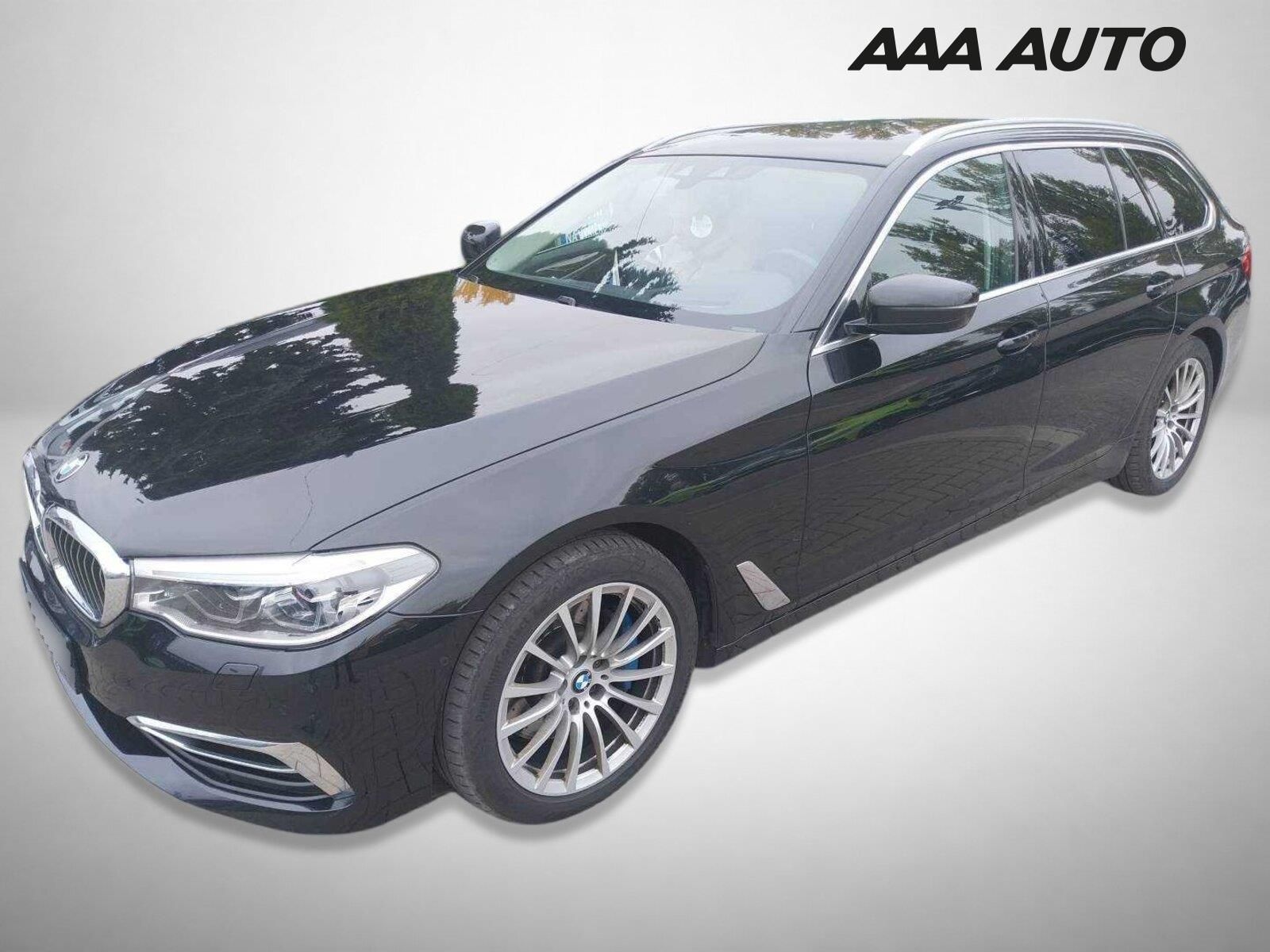 BMW Řada 5, 530d xDrive, Luxury Line, 4X4