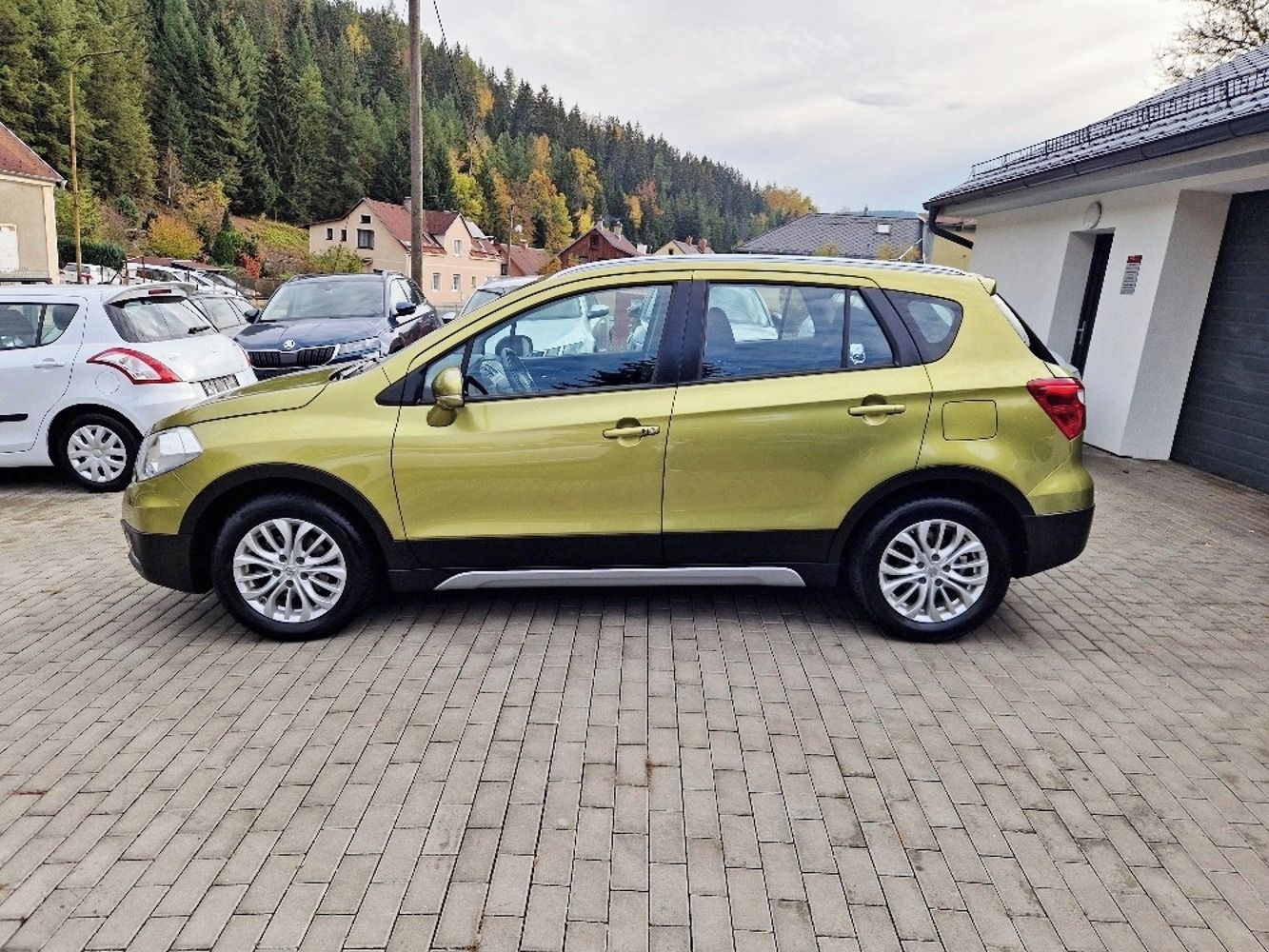 Suzuki SX4 S-Cross, 1.6 (88 kW), 4x4, 63 tis. km - fotka 5