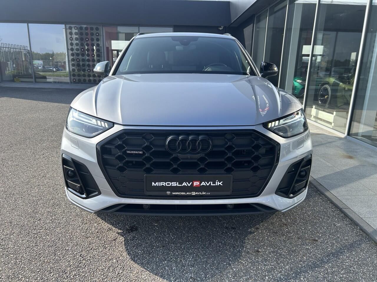 Audi Q5, S line 40 TDI quattro ZÁRUKA - fotka 2