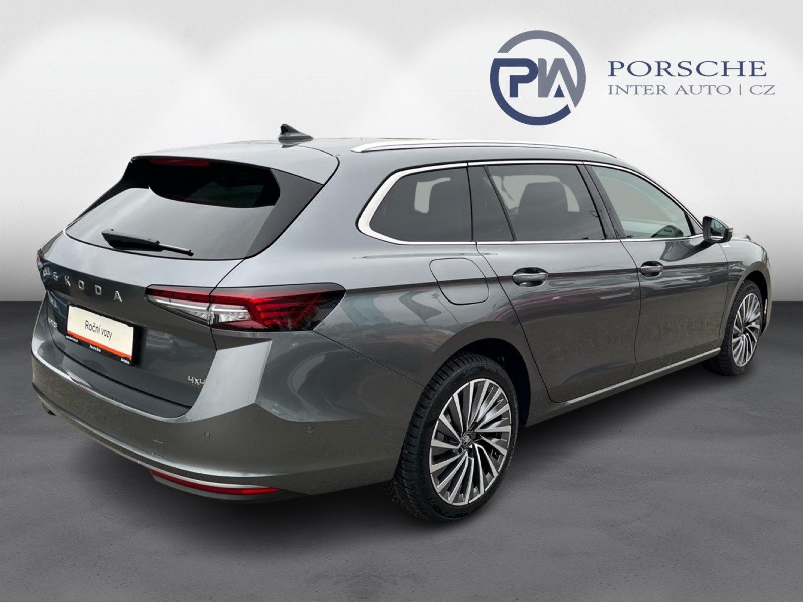 Škoda Superb, L&K 2,0TDi 142 4X4 DSG - fotka 2