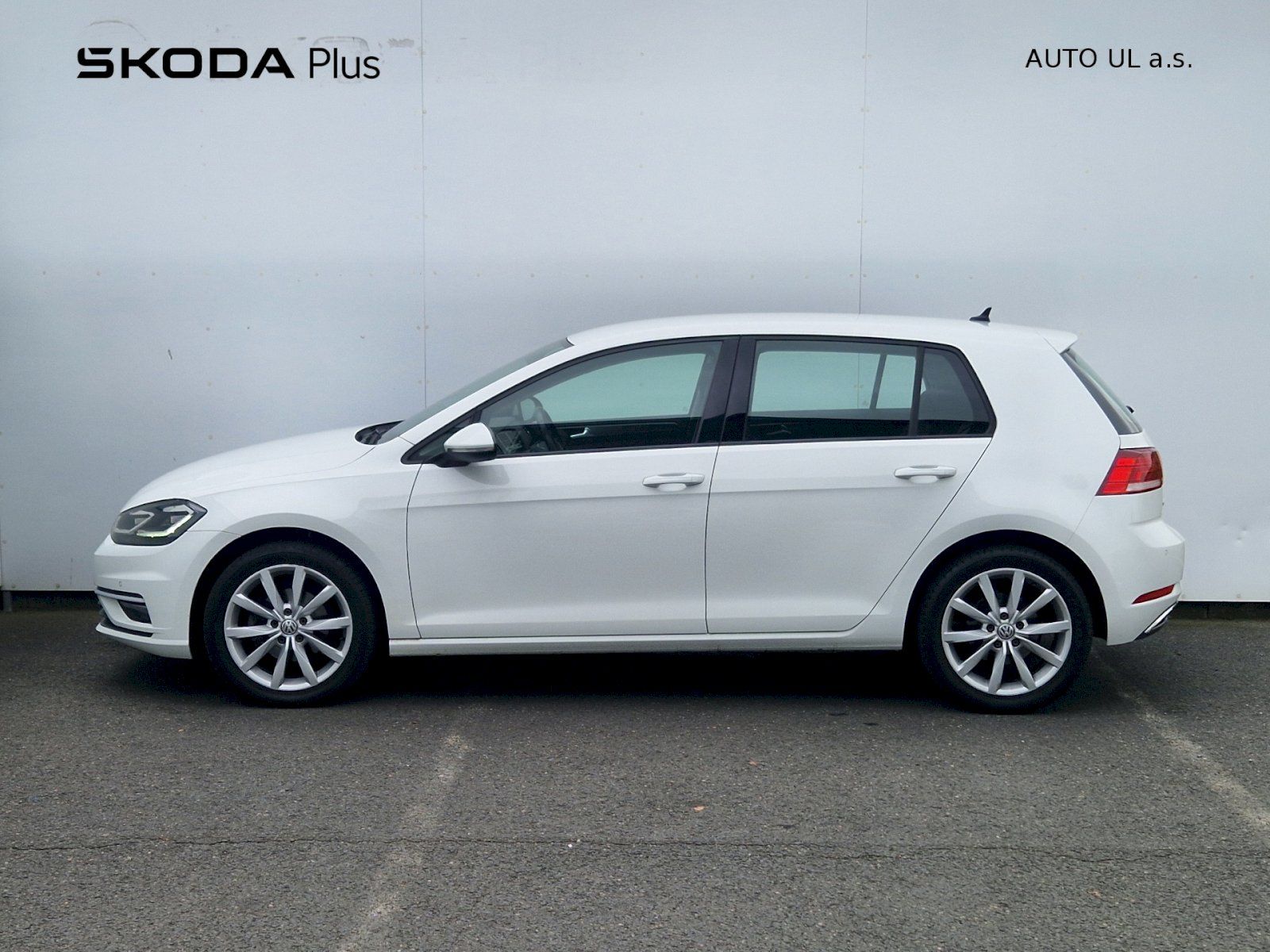 Volkswagen Golf, 1.0TSI 81kW DSG Maraton Editio - fotka 3