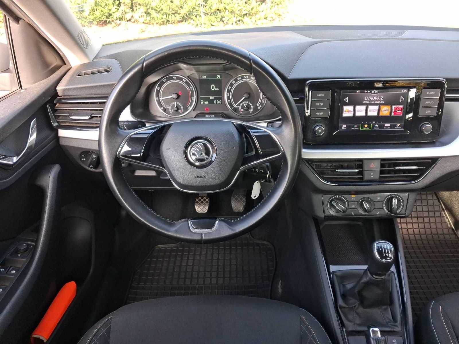 Škoda Scala, 1.0 TSI, Ambition, ČR,1.maj - fotka 3