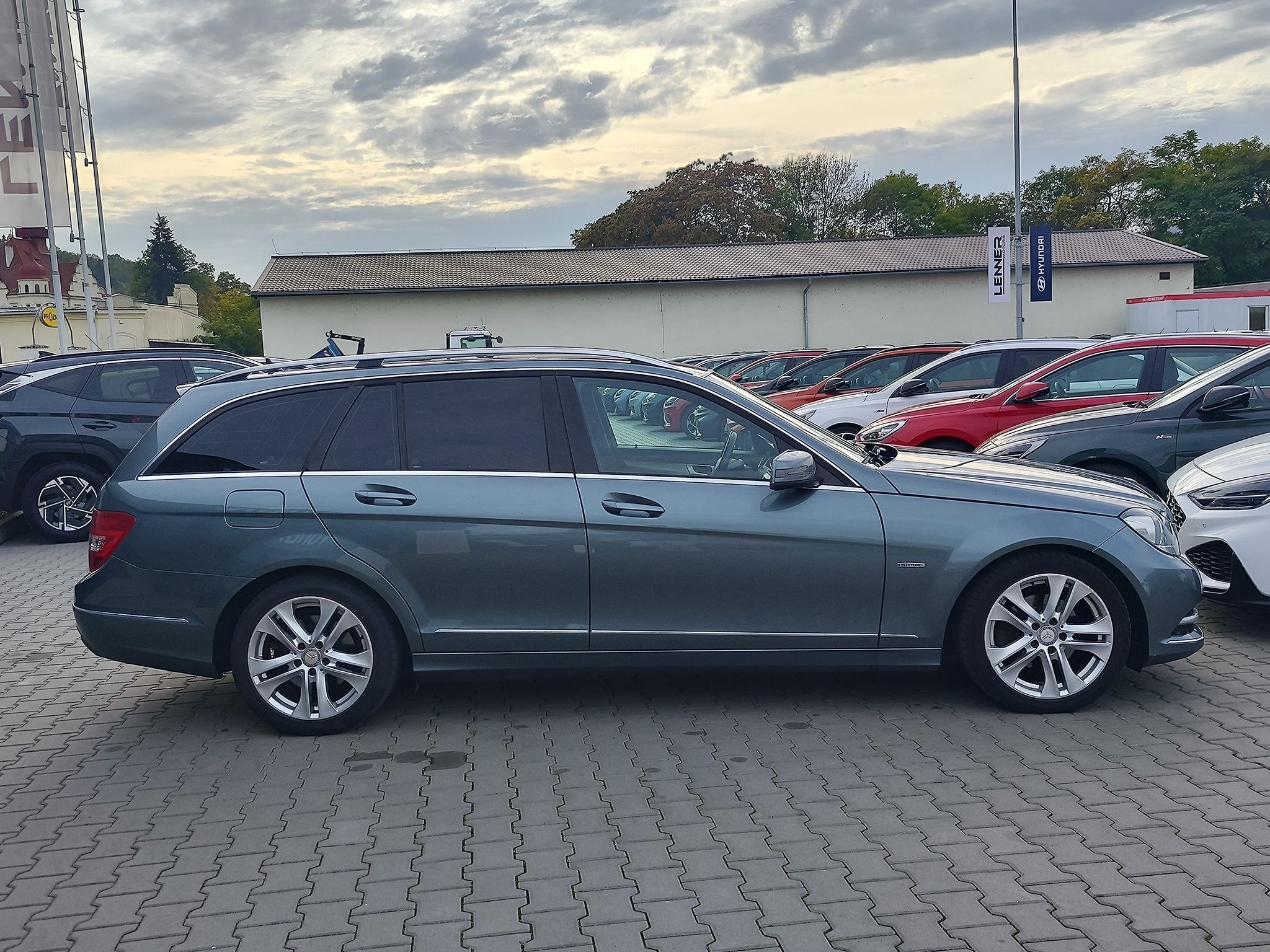 Mercedes-Benz Třídy C, 250d/150kW 4Matic AT - fotka 4