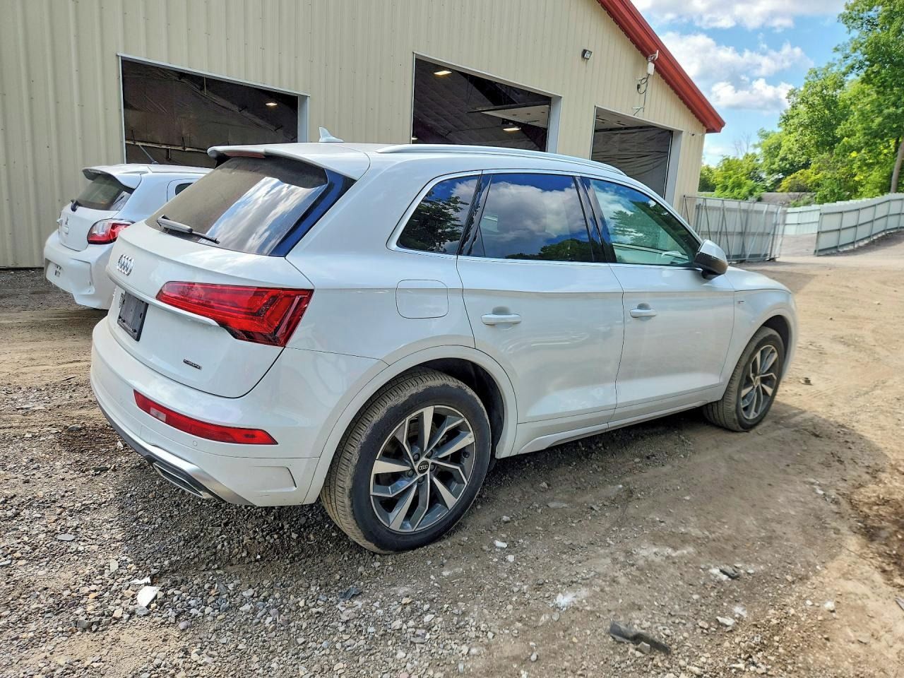 Audi Q5, Auto na cestě - fotka 3
