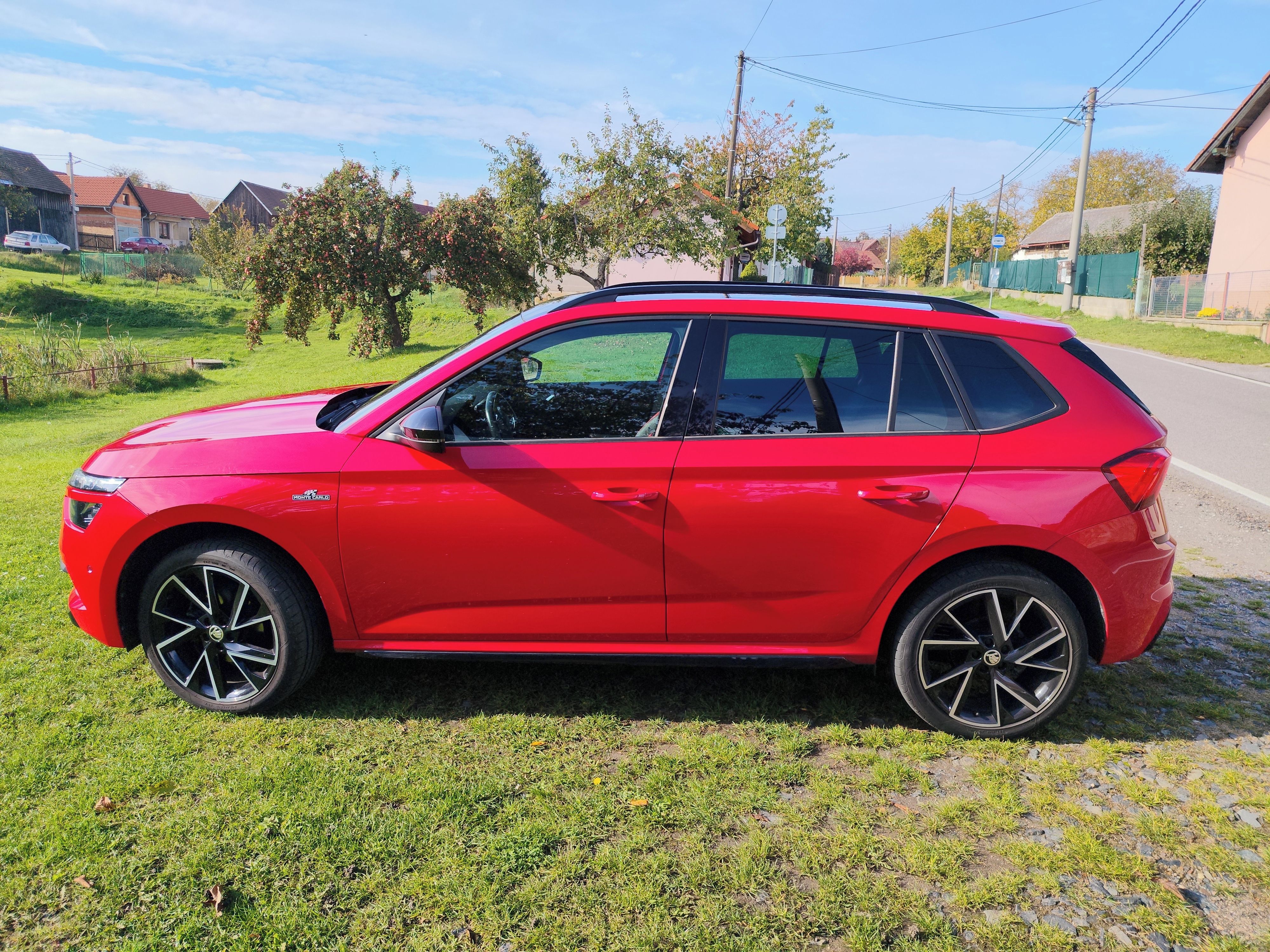 Škoda Kamiq, 1,5TSI Monte Carlo automat - fotka 2