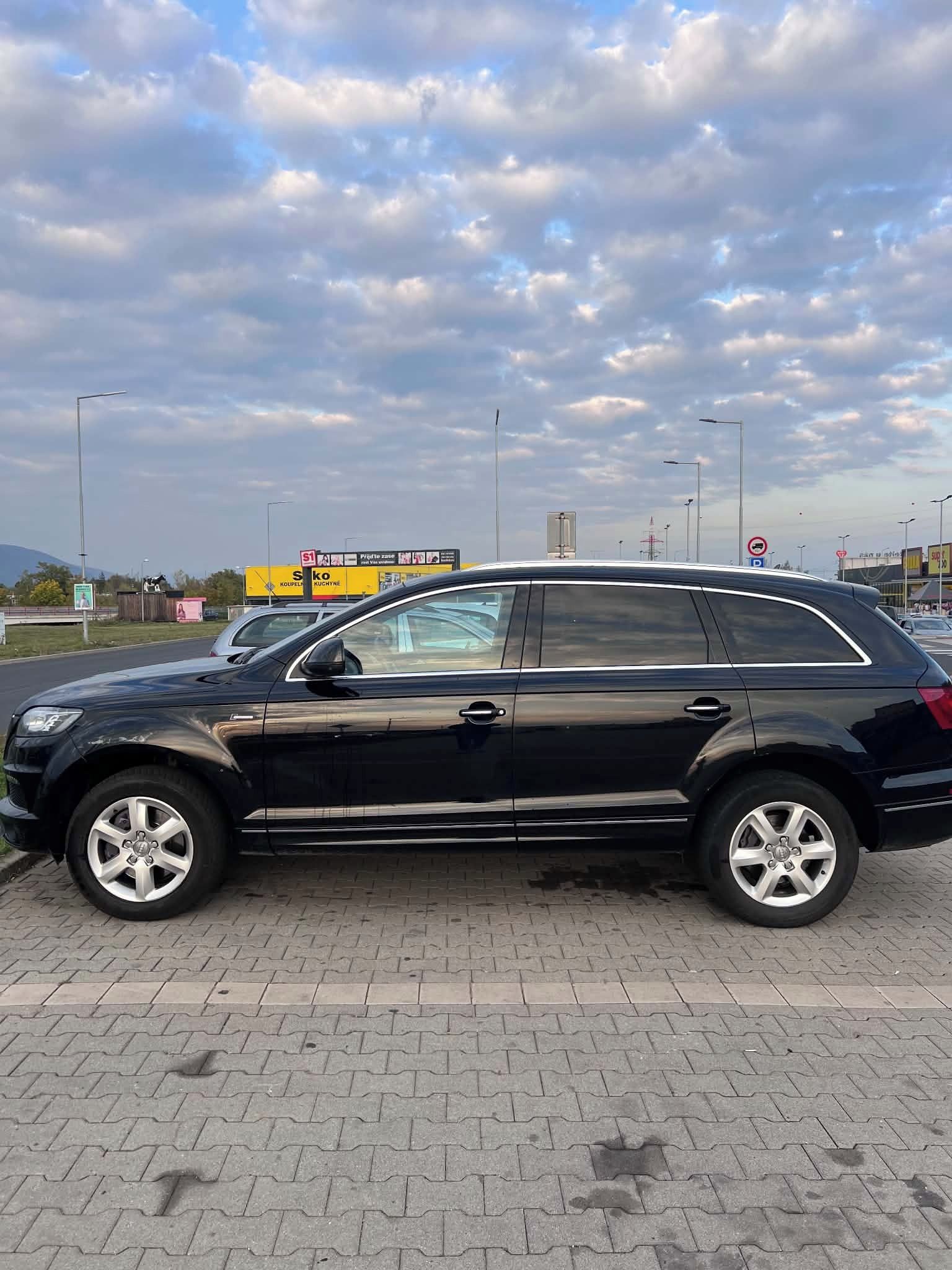 Audi Q7 - fotka 2