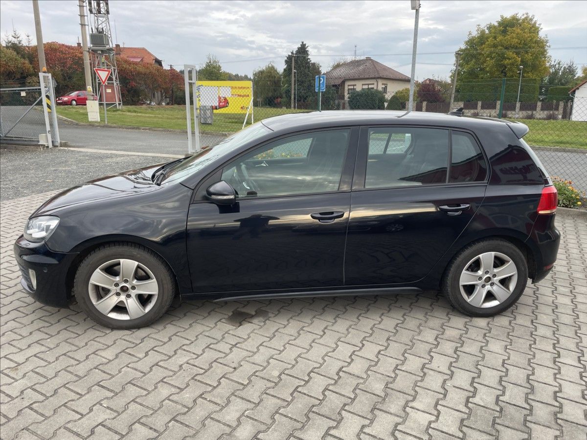 Volkswagen Golf, 2,0 GTD 125 kW XENONY DIGIKLIM - fotka 5