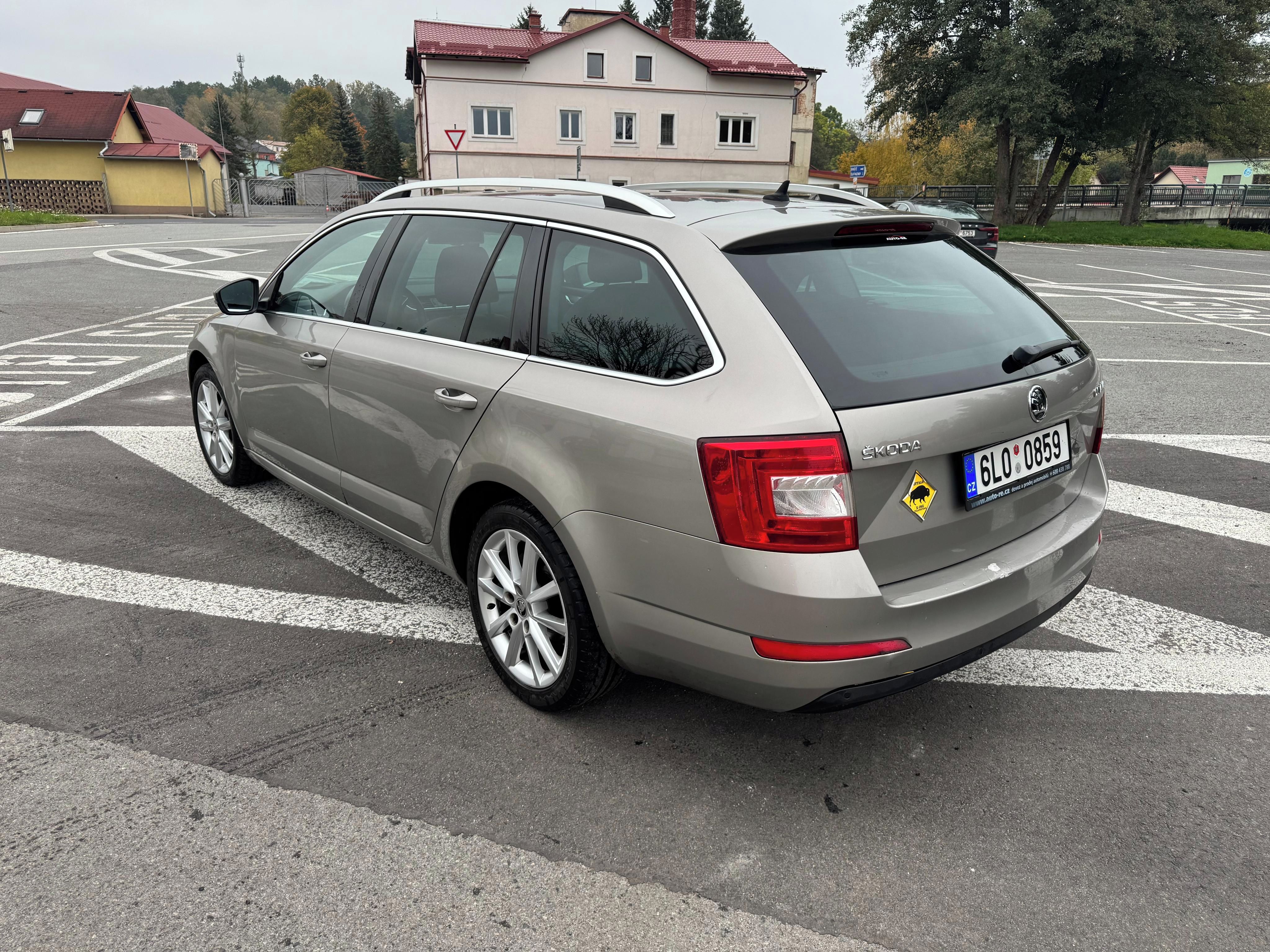 Škoda Octavia, 1.4 TSI 110 kW - fotka 3