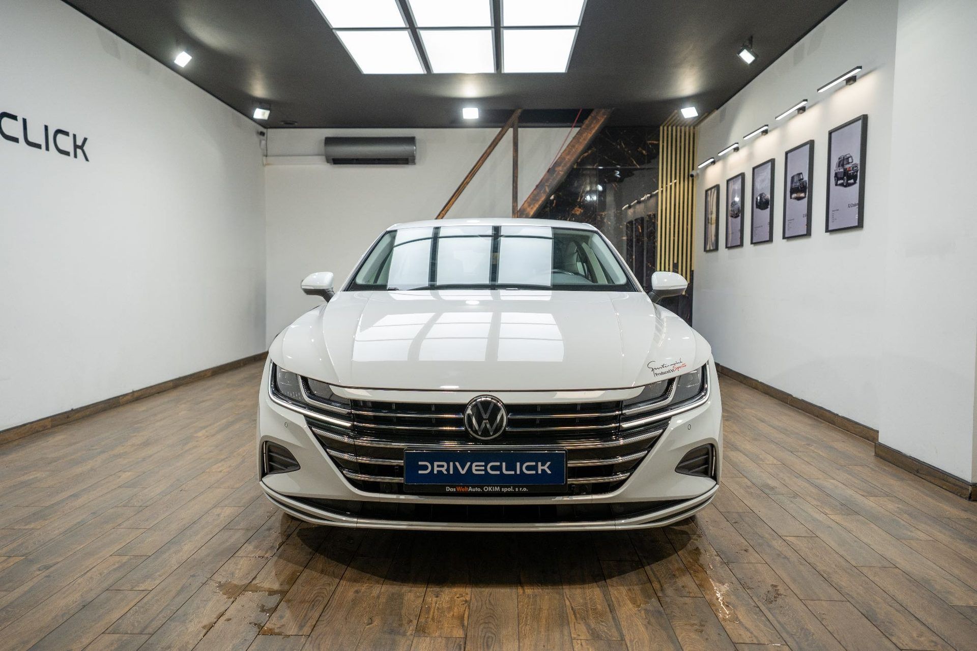 Volkswagen Arteon, 2.0 TDI DSG  R-Line 110 kW - fotka 2