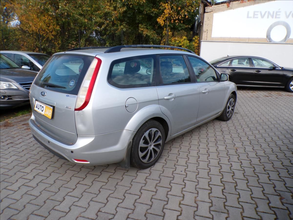 Ford Focus, 1,6 TDCi  KLIMATIZACE - fotka 4