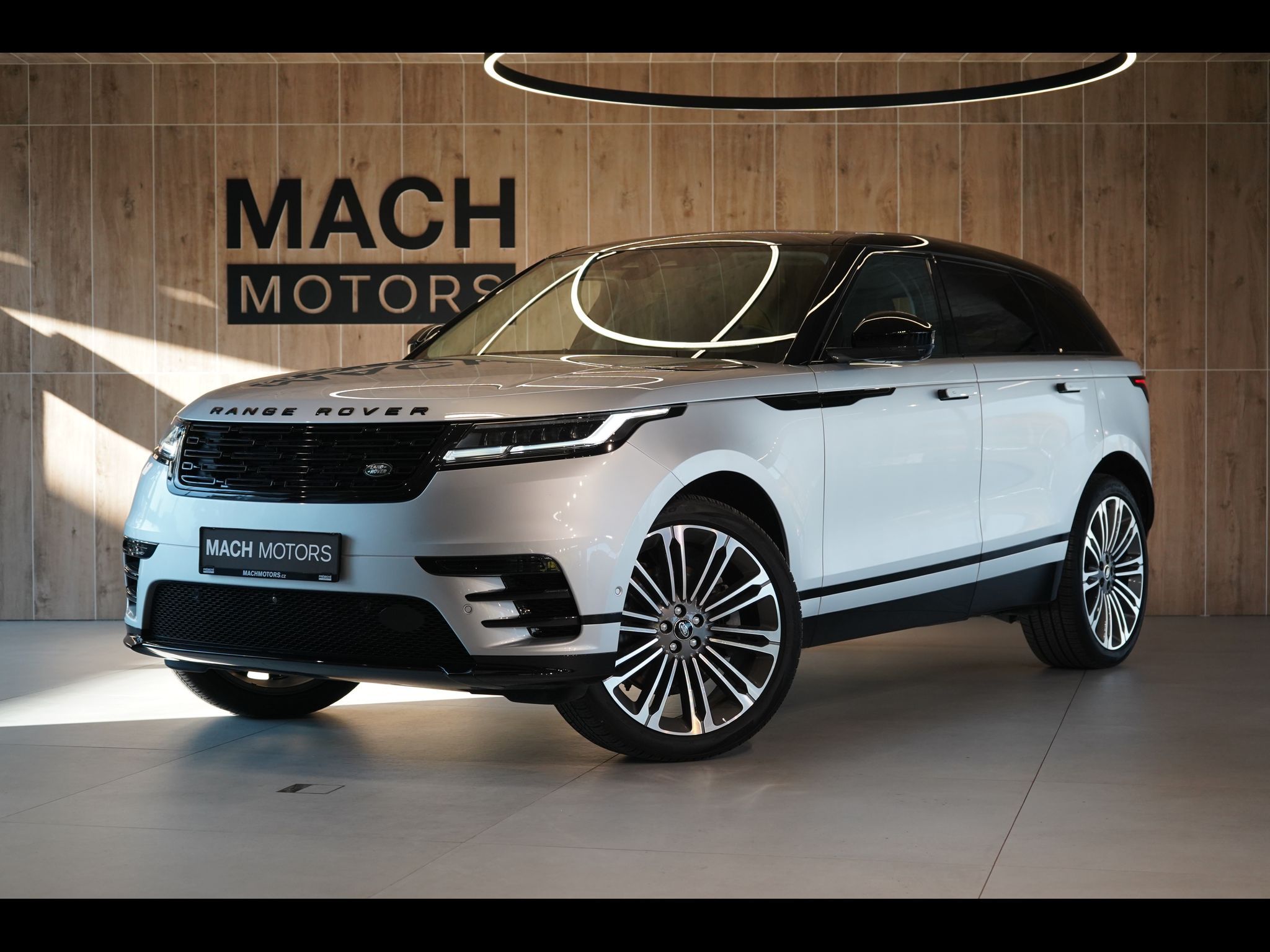 Land Rover Range Rover Velar, D300 AWD Dynamic HSE, Vzduch