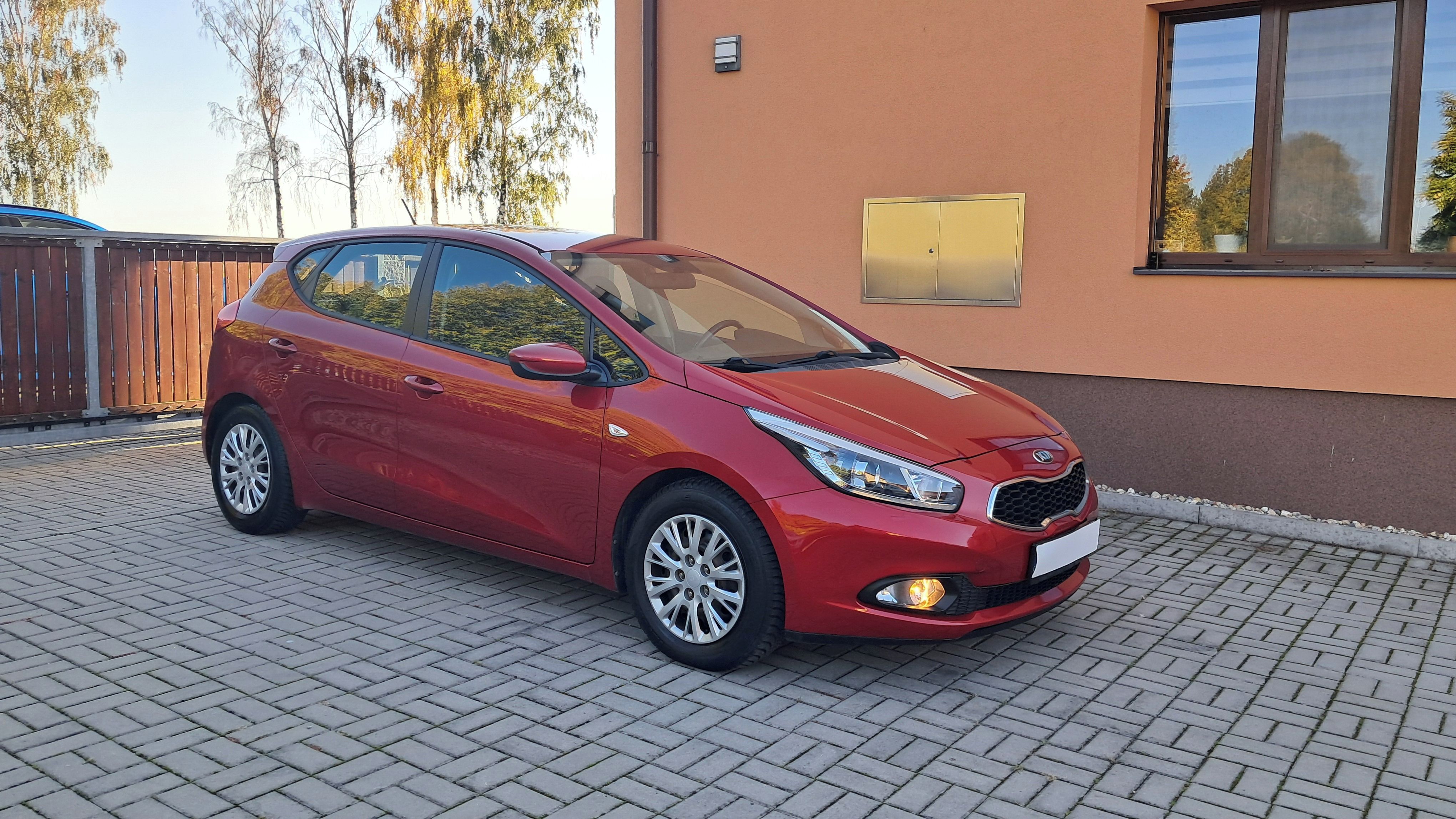 Kia Cee´d, 1.4i / COMFORT ČR - fotka 3