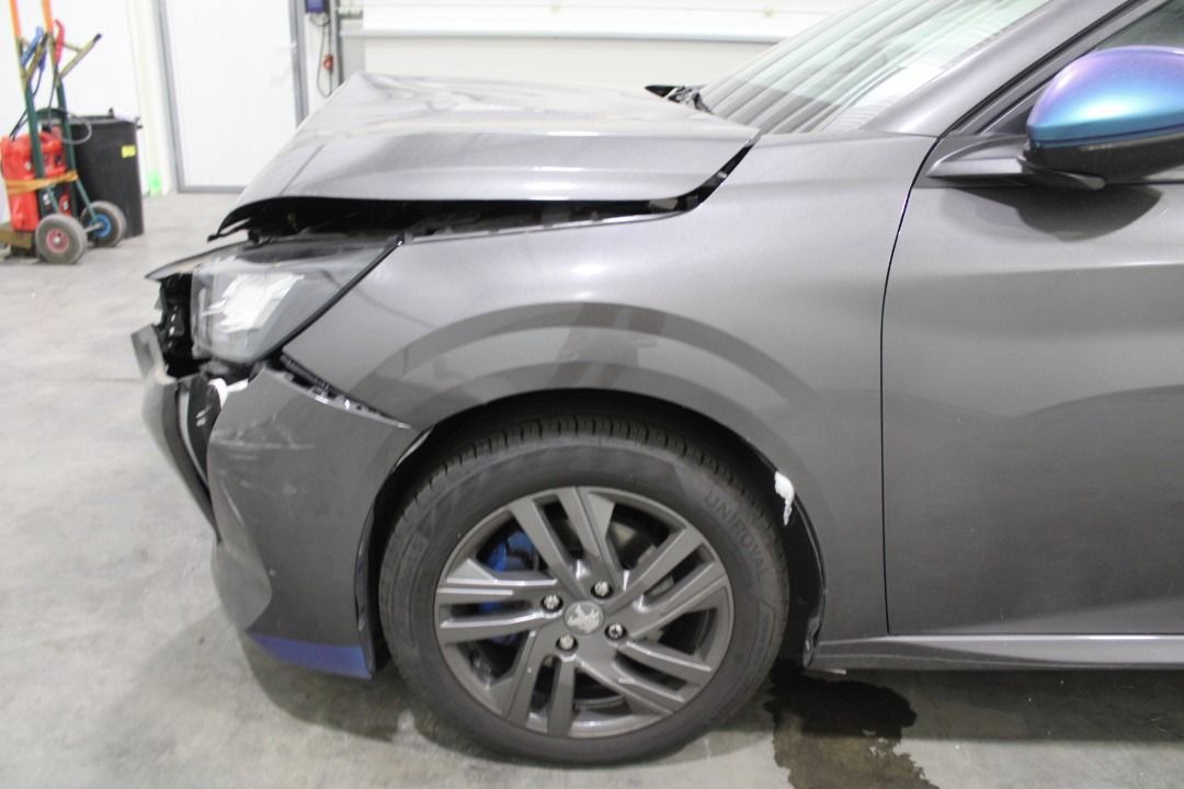 Peugeot 208, 1,2 i 74 kw 41 tkm CAR-PASS - fotka 5