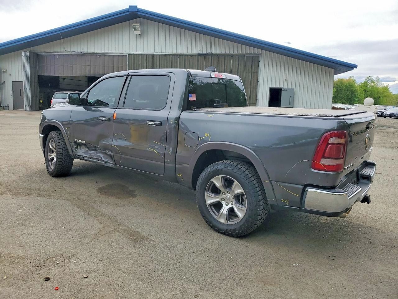 RAM 1500, Auto na cestě - fotka 3