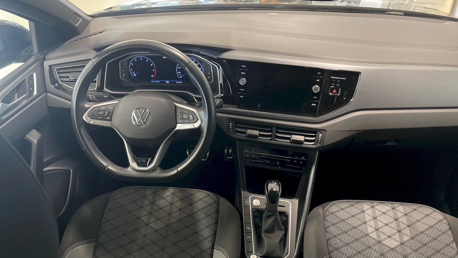 Volkswagen Taigo, R-Line 1.5 TSI 110kW DSG - fotka 5