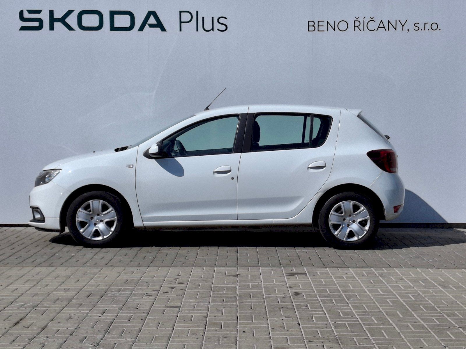 Dacia Sandero, II 1,0SCE 54kW - fotka 3